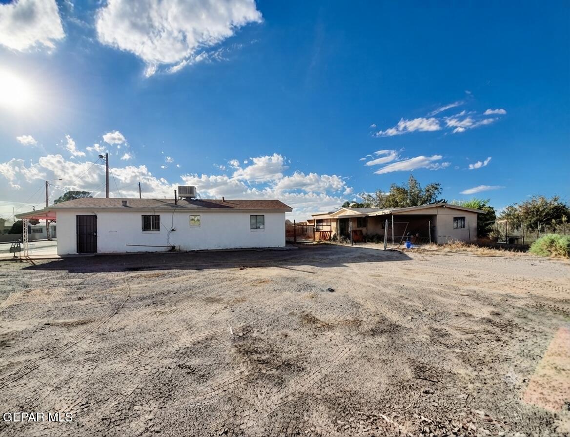 708 E Washington Street Property Photo 1