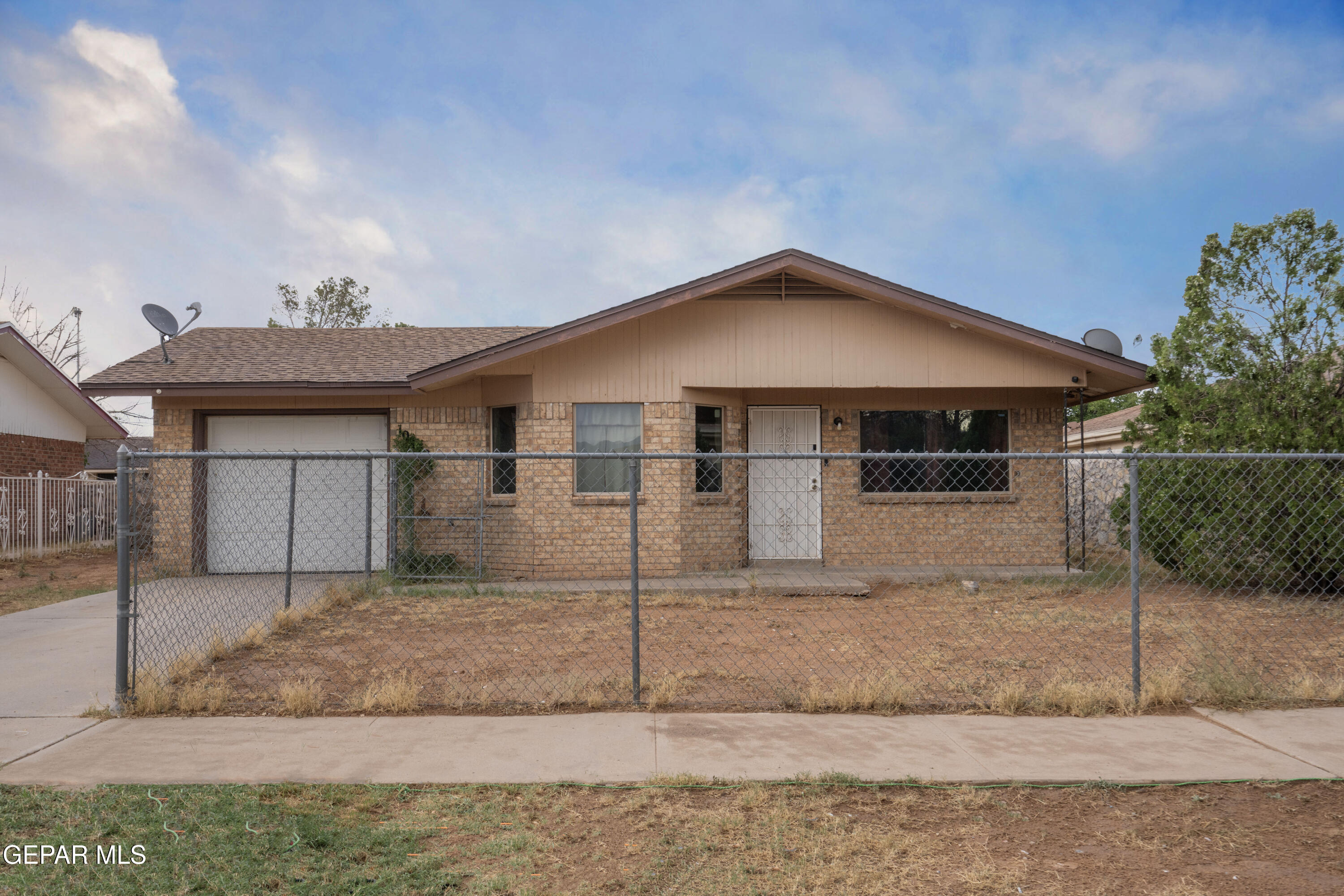10832 Sapphire Street Property Photo 1
