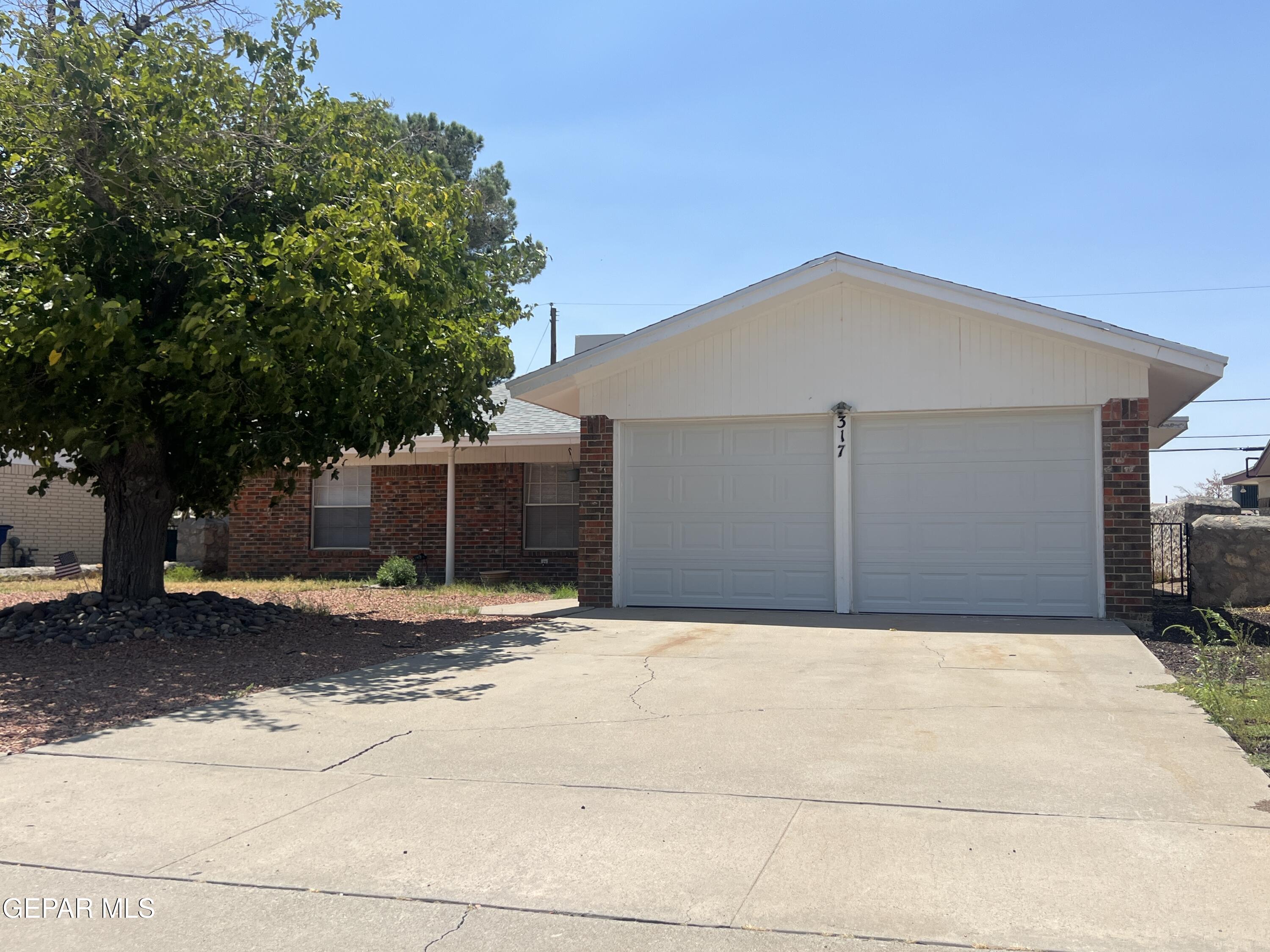 317 Bright Water Lane Property Photo 1