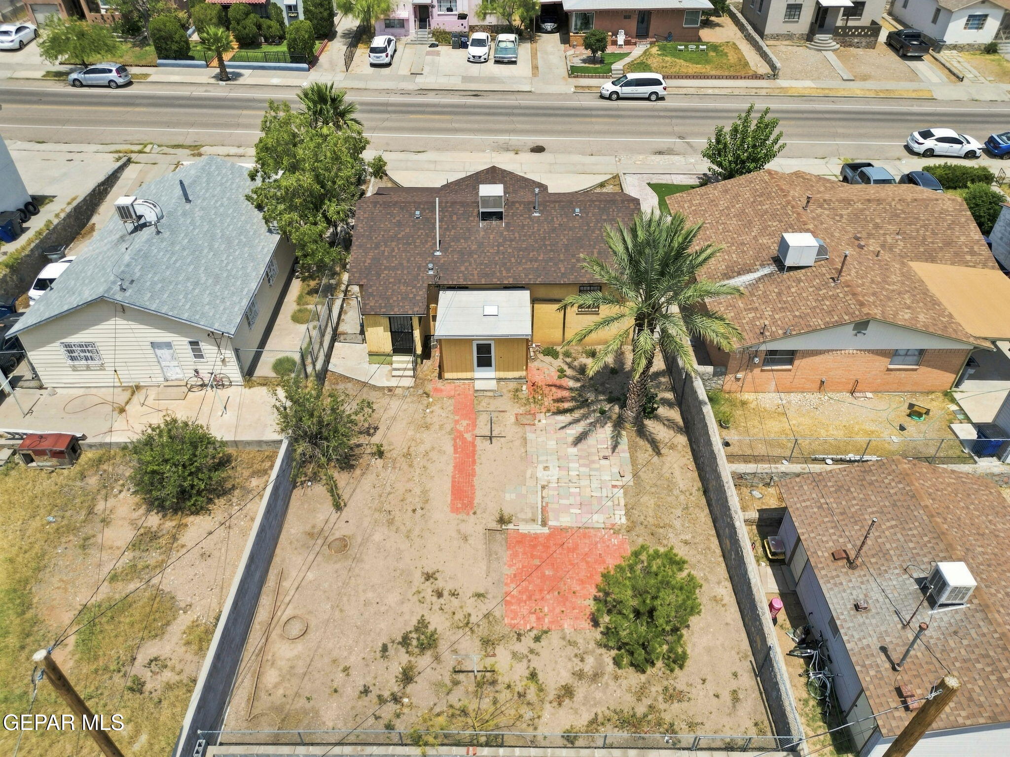 3110 Van Buren Avenue Property Photo 2