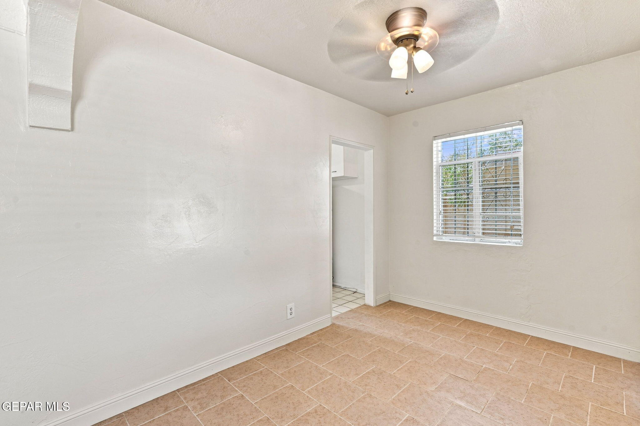 3110 Van Buren Avenue Property Photo 15