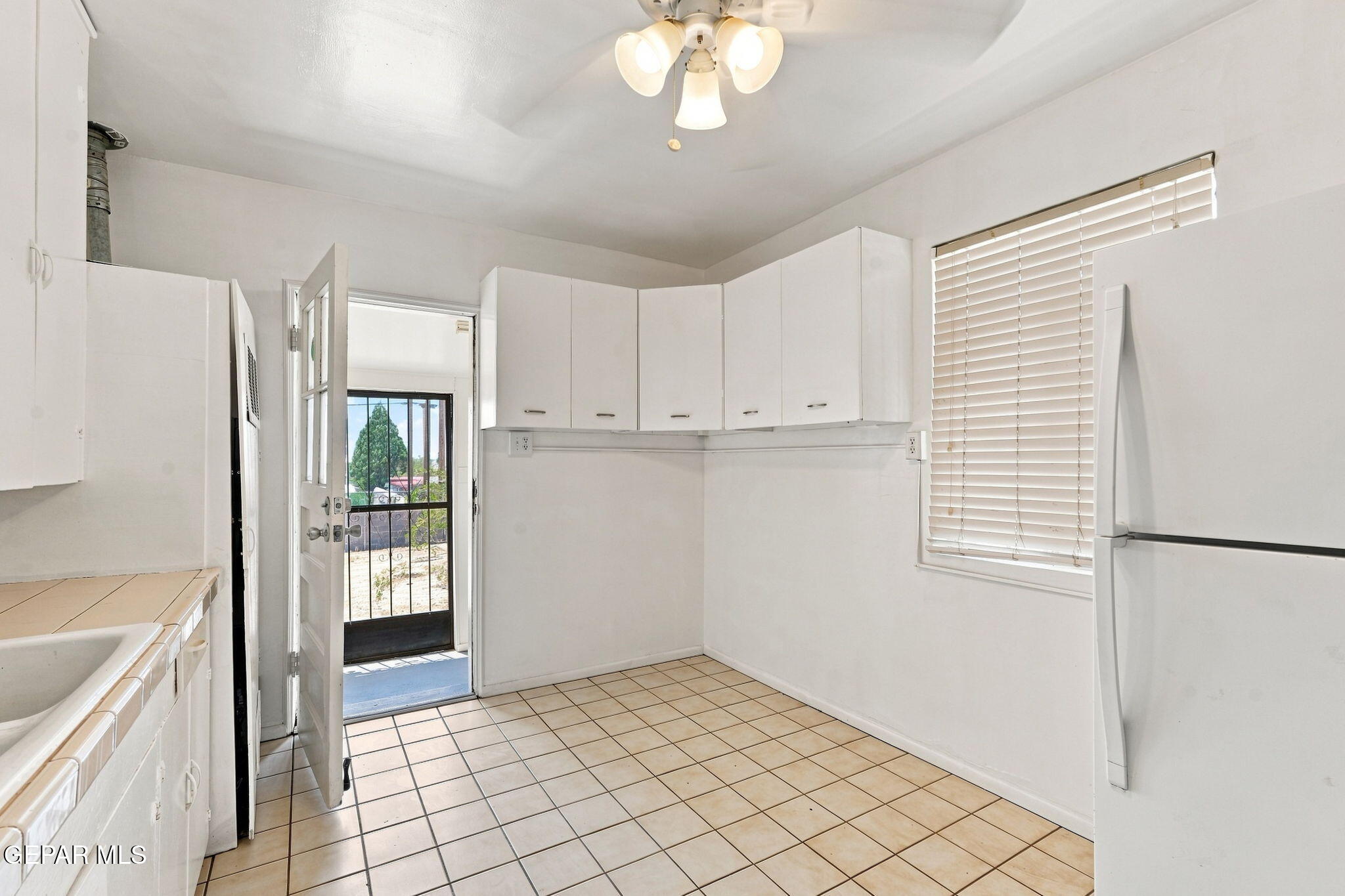 3110 Van Buren Avenue Property Photo 19