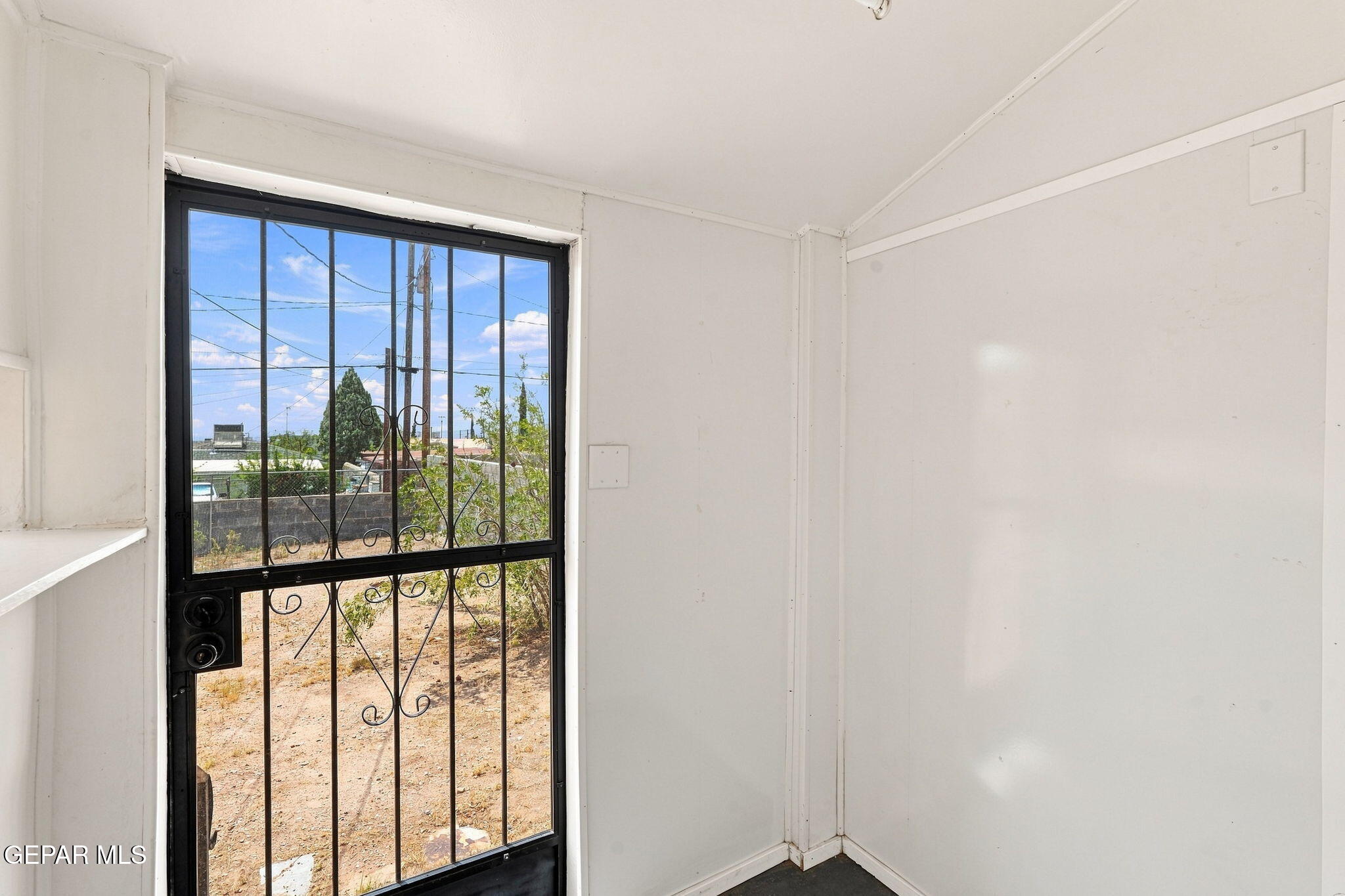 3110 Van Buren Avenue Property Photo 21