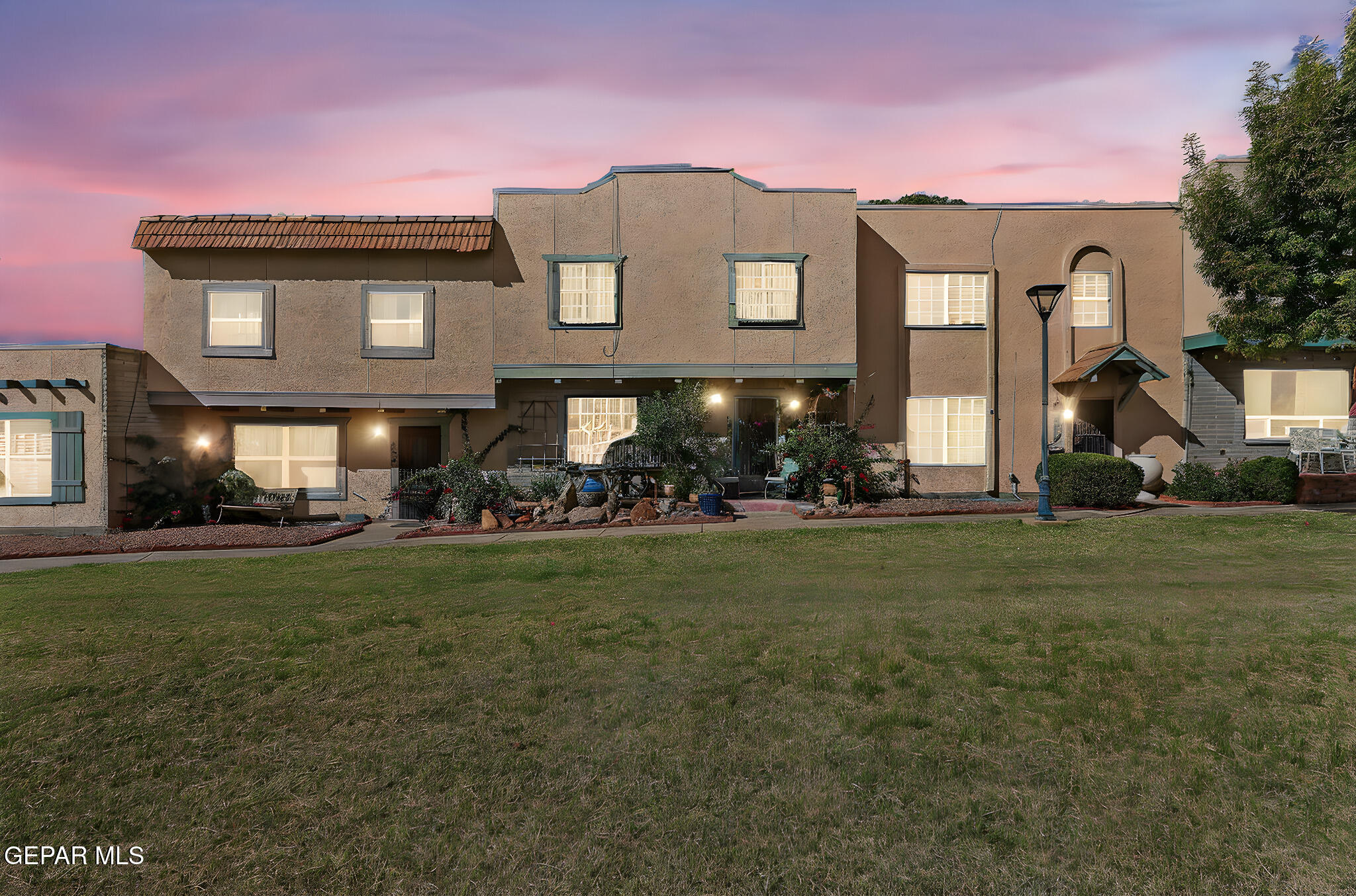 284 Maricopa Drive Property Photo 8