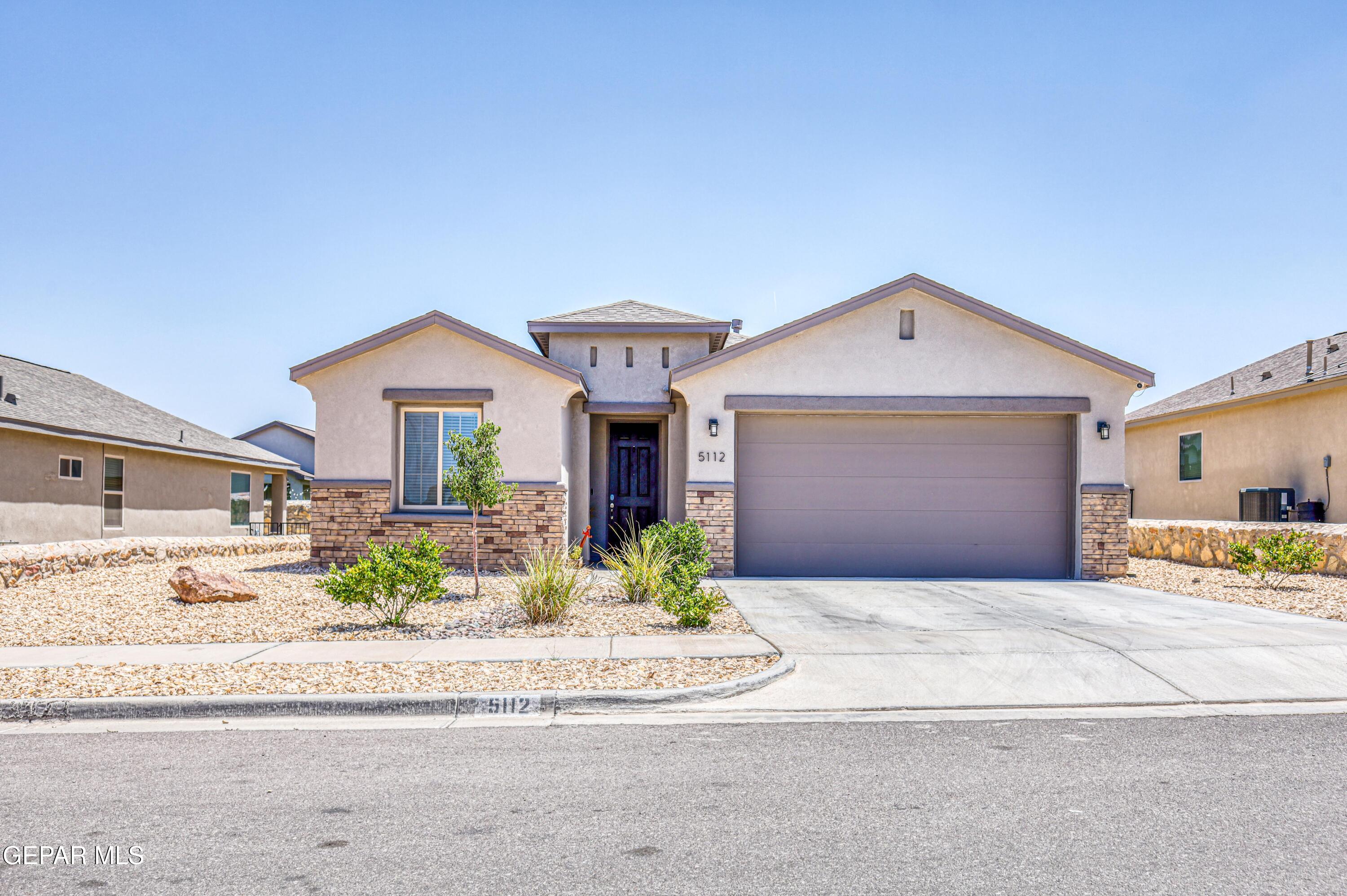 5112 Paseo La Entrada Property Photo 1