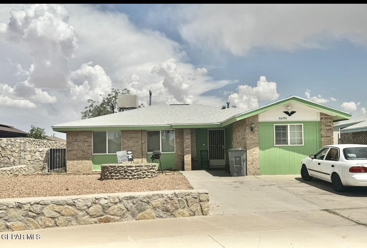 6696 Tiger Eye Drive Property Photo 1