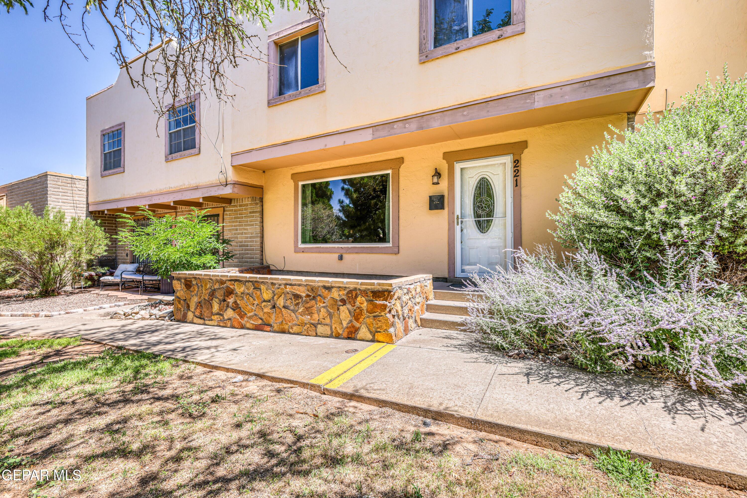 221 Montebello Drive Property Photo 1