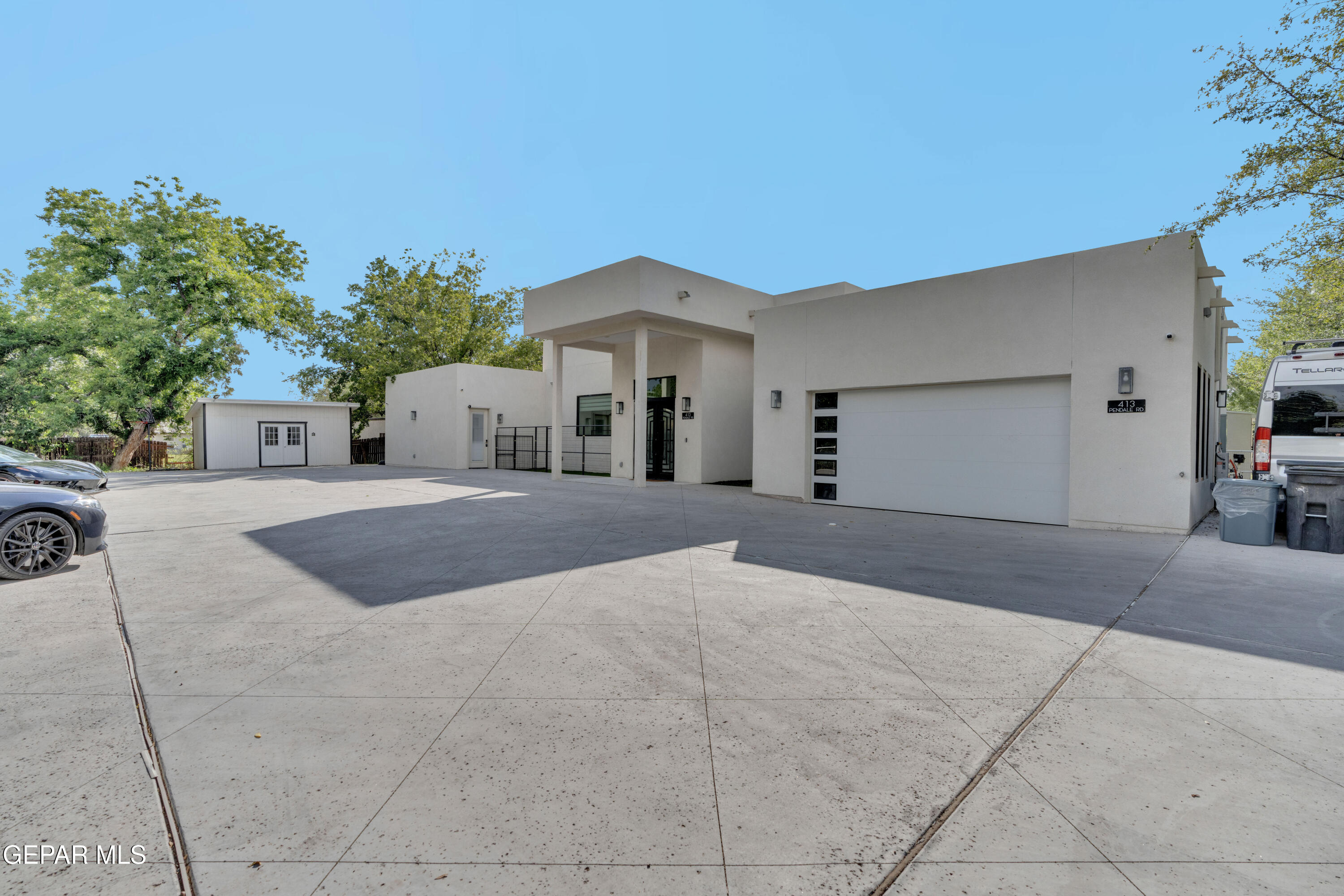 413 Pendale Road Property Photo 1