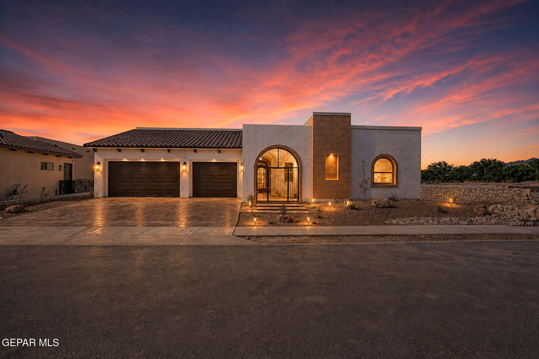 401 Suleiman Drive Property Photo 1