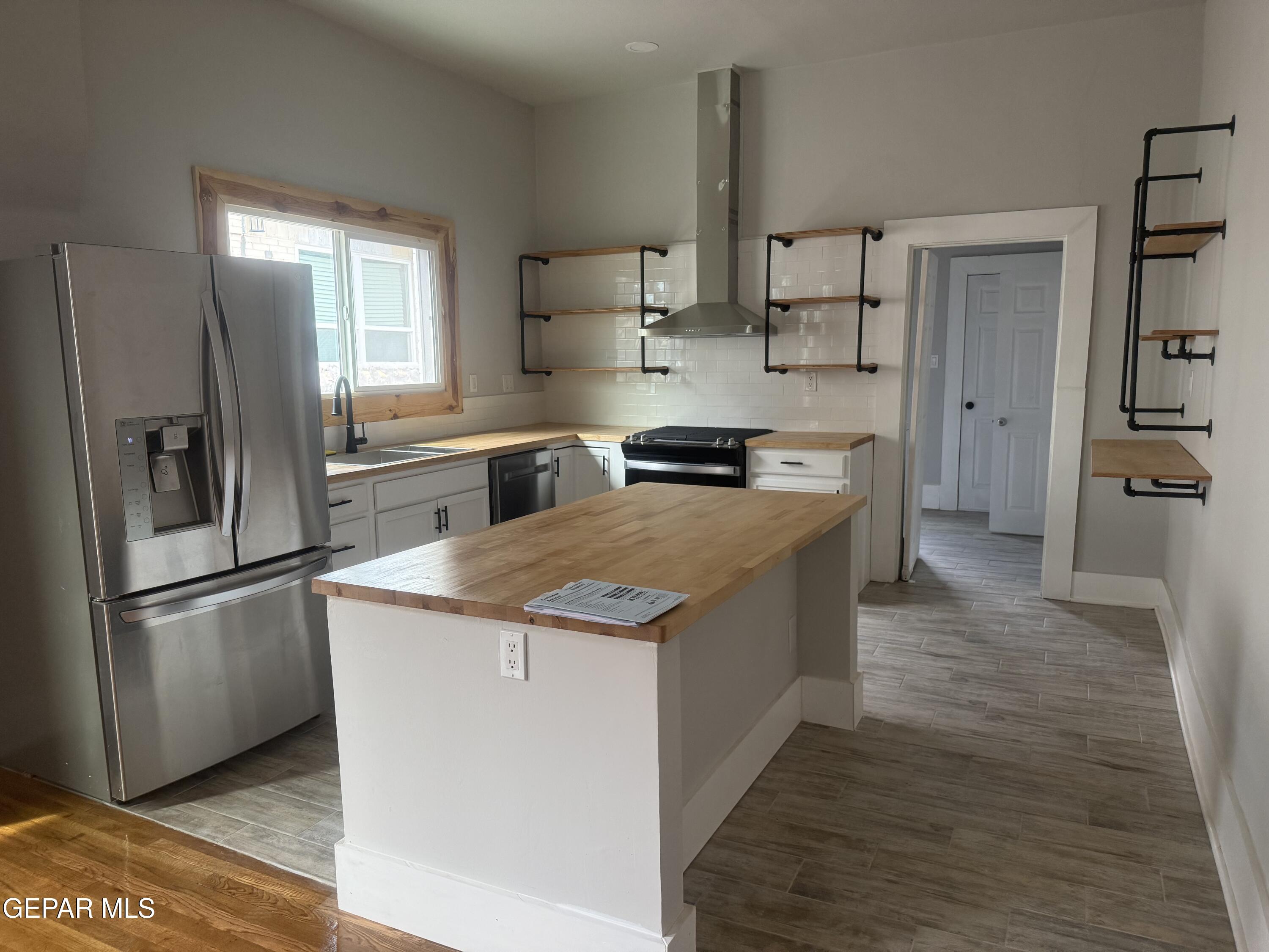 1102 N Florence Street Property Photo 19