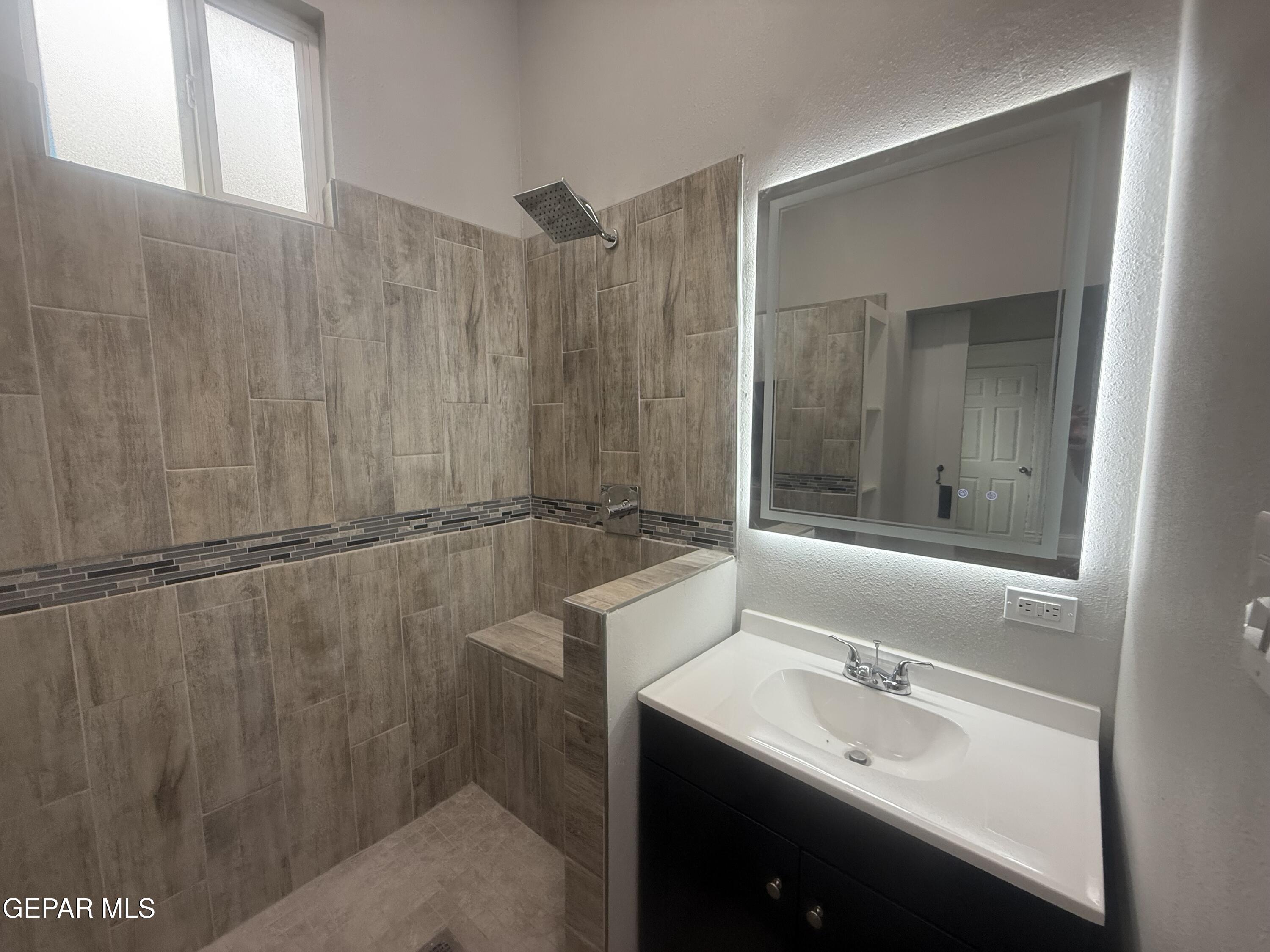 1102 N Florence Street Property Photo 34