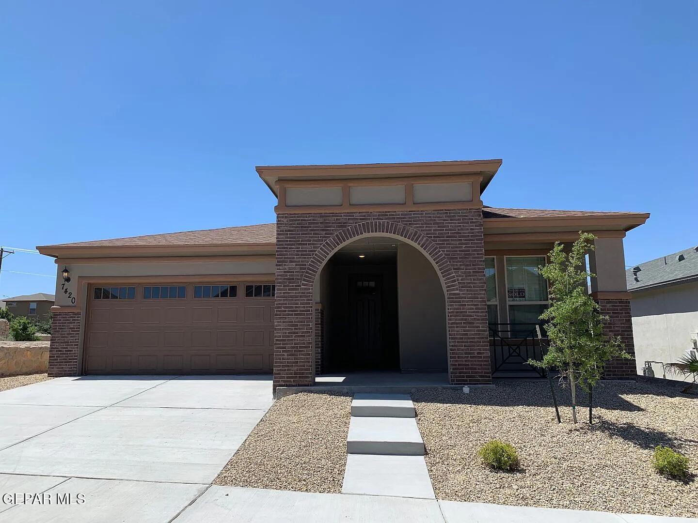 7420 EAGLE VISTA Drive Property Photo 1