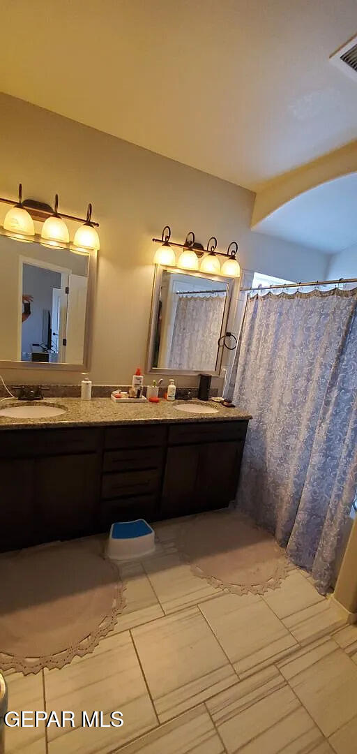 7420 Eagle Vista Drive Property Photo 10