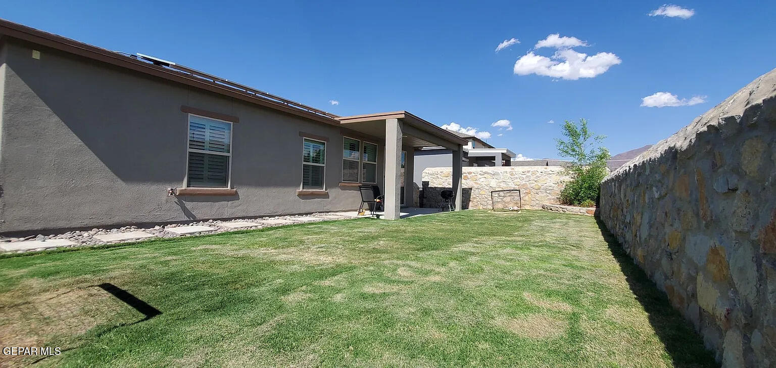 7420 Eagle Vista Drive Property Photo 14