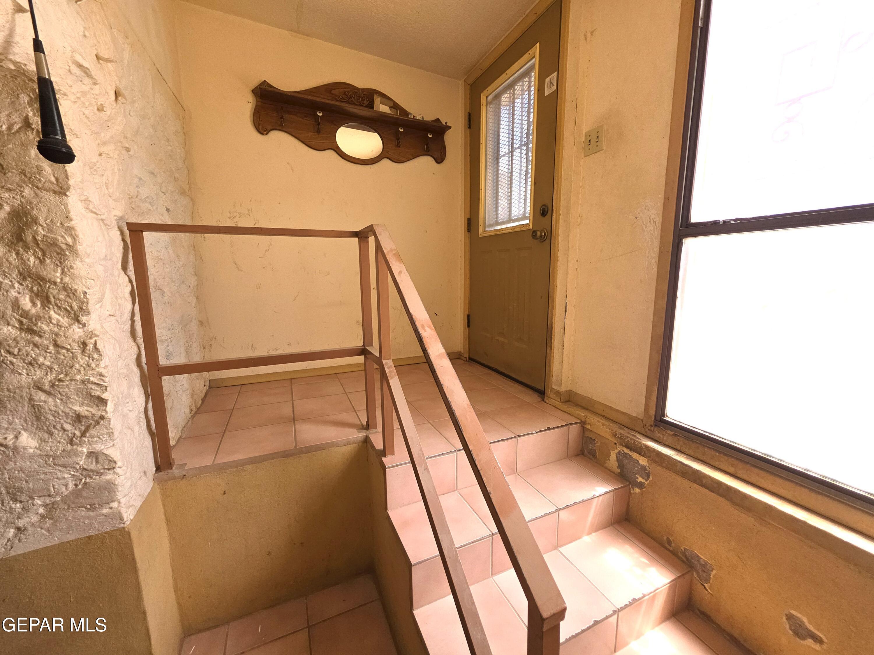 2228 Murchison Drive Property Photo 3