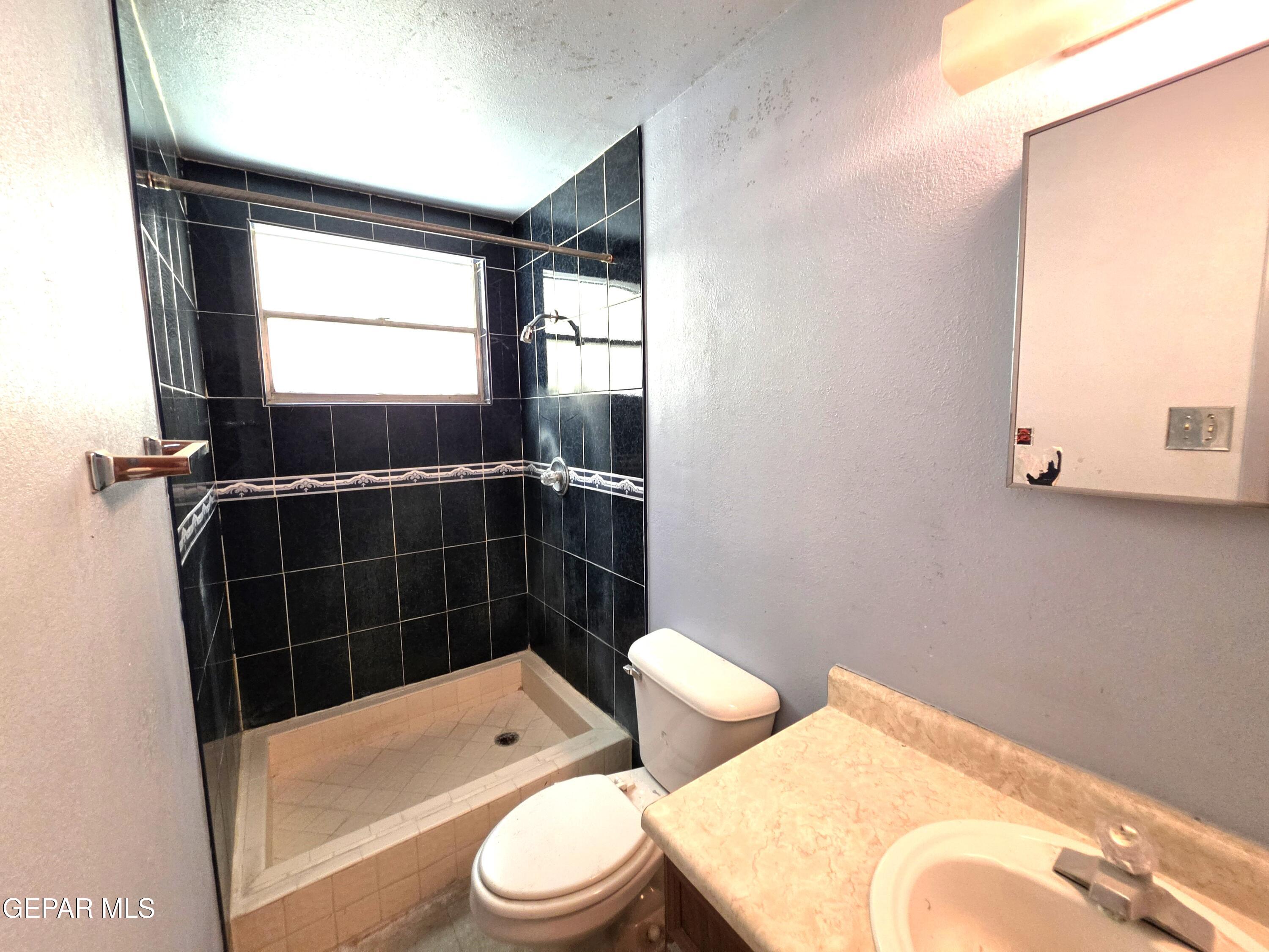 2228 Murchison Drive Property Photo 4