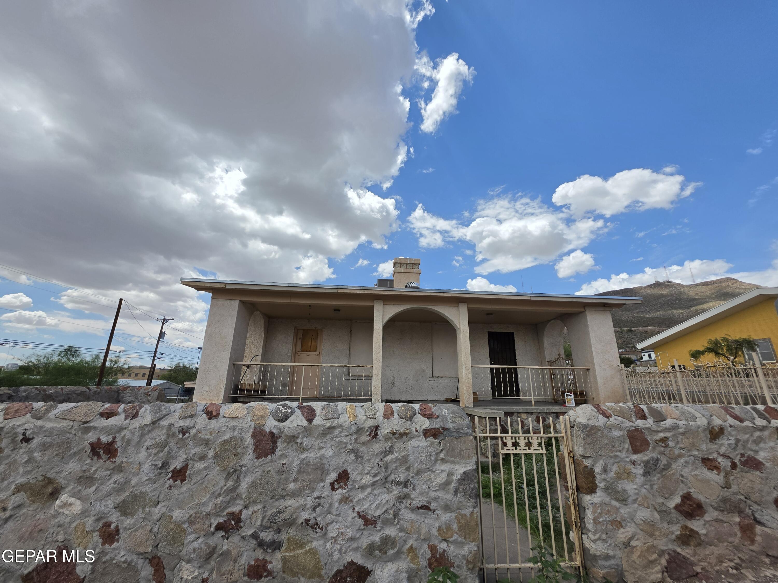 2228 Murchison Drive Property Photo 11