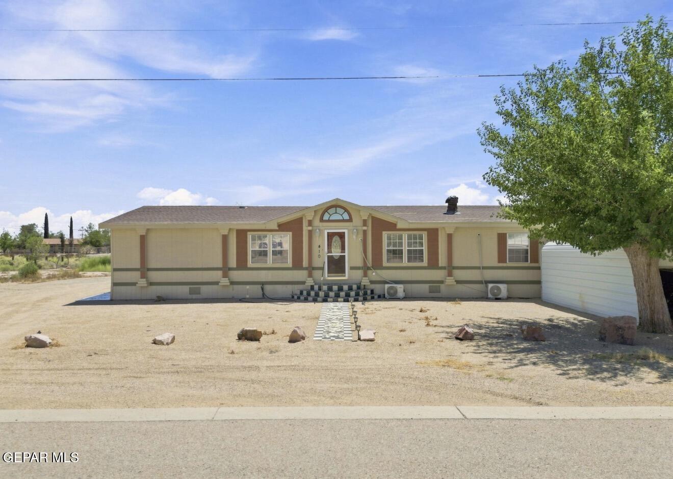 410 Carmen Ginger Road Property Photo 1