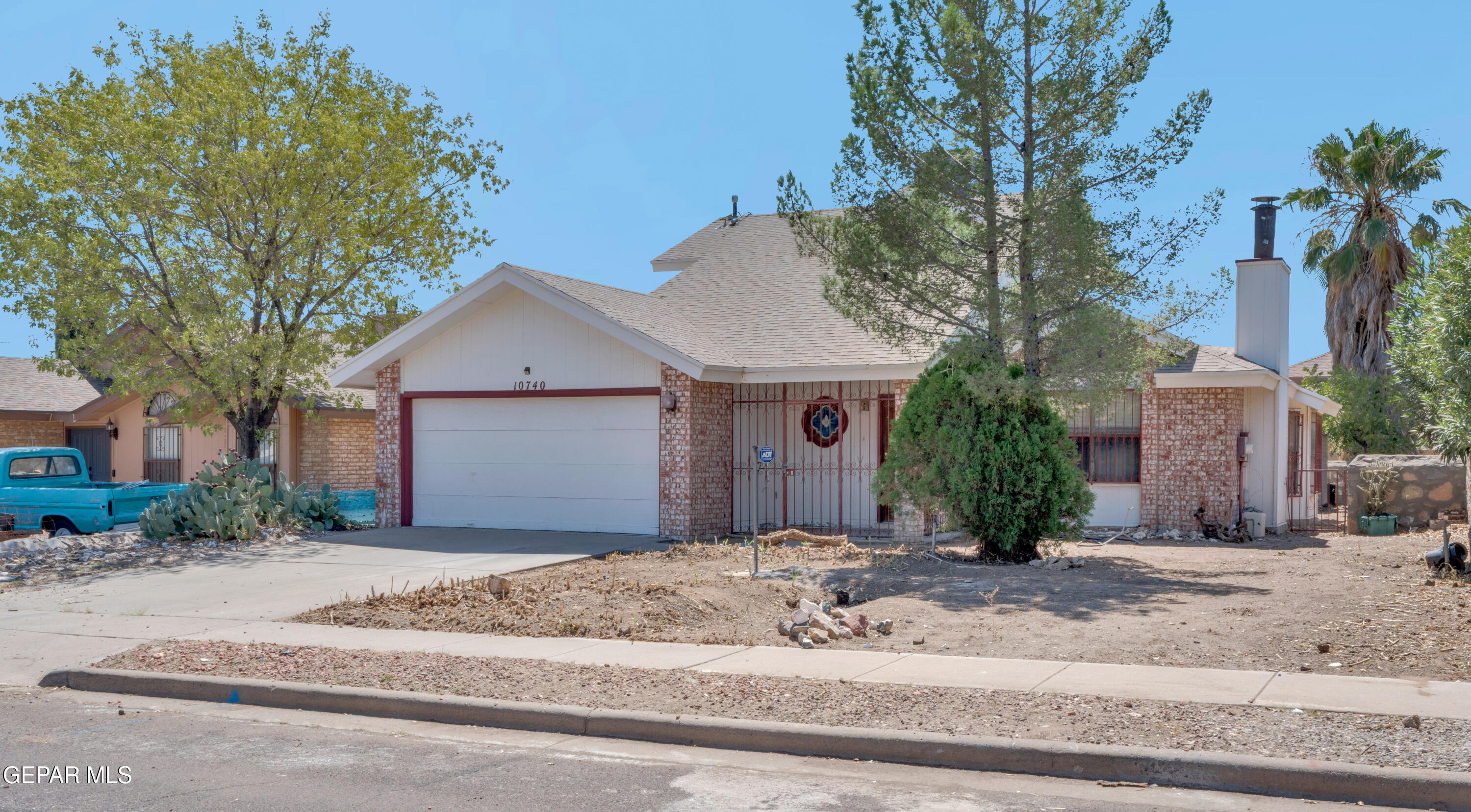 10740 Pleasant Hill Drive Property Photo 1