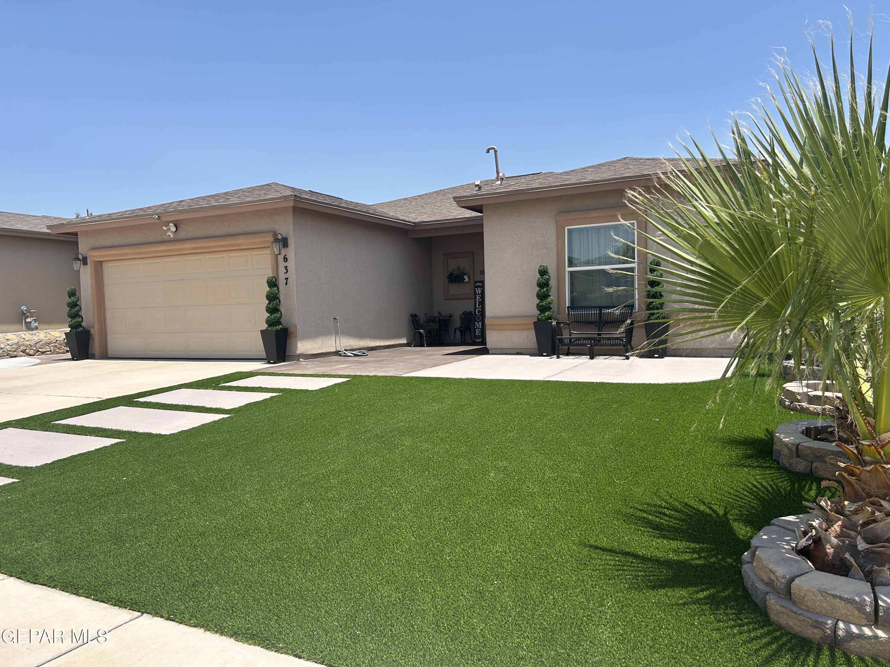 637 Torres Altos Street Property Photo 1