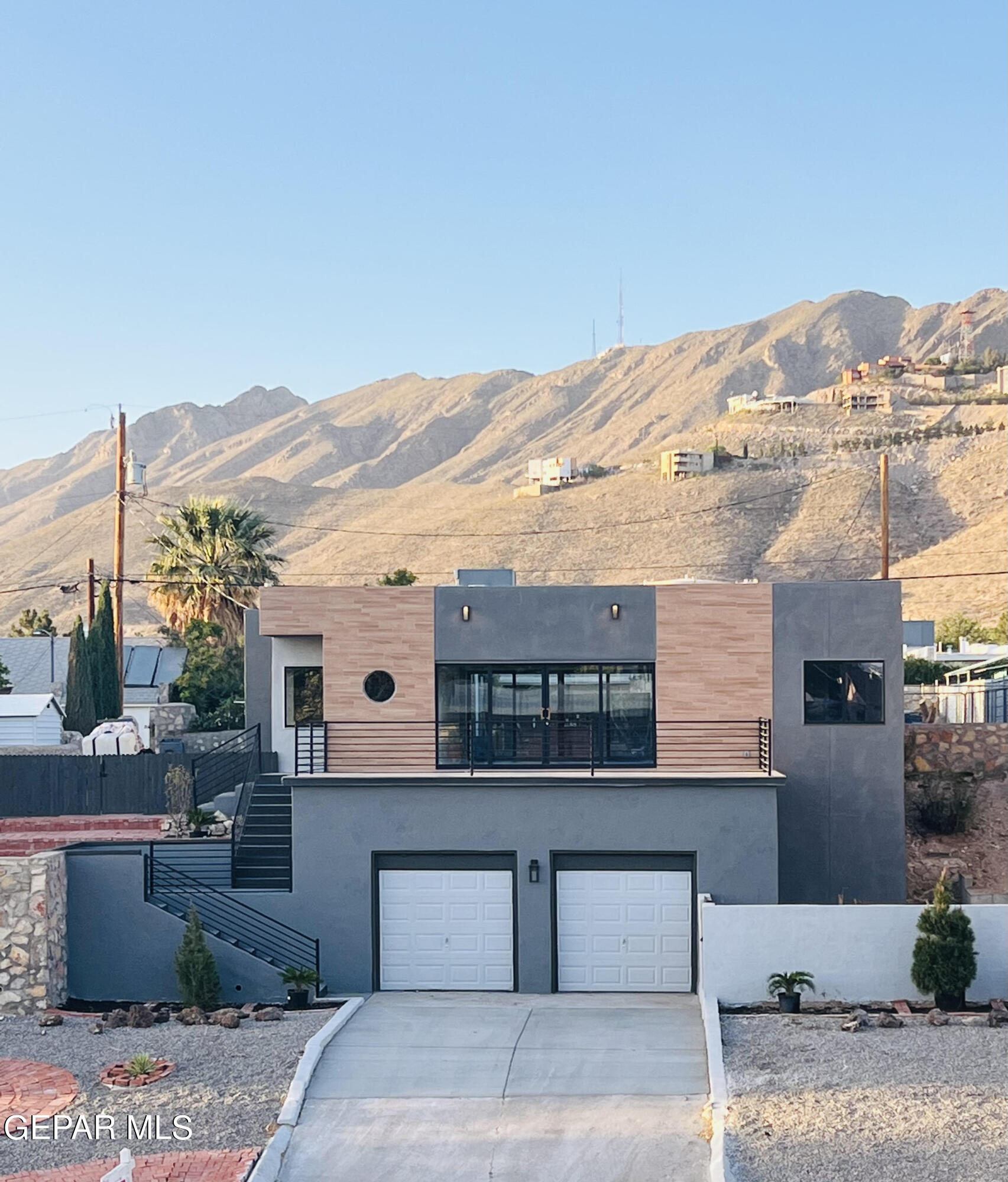 809 Galloway Drive Property Photo 1