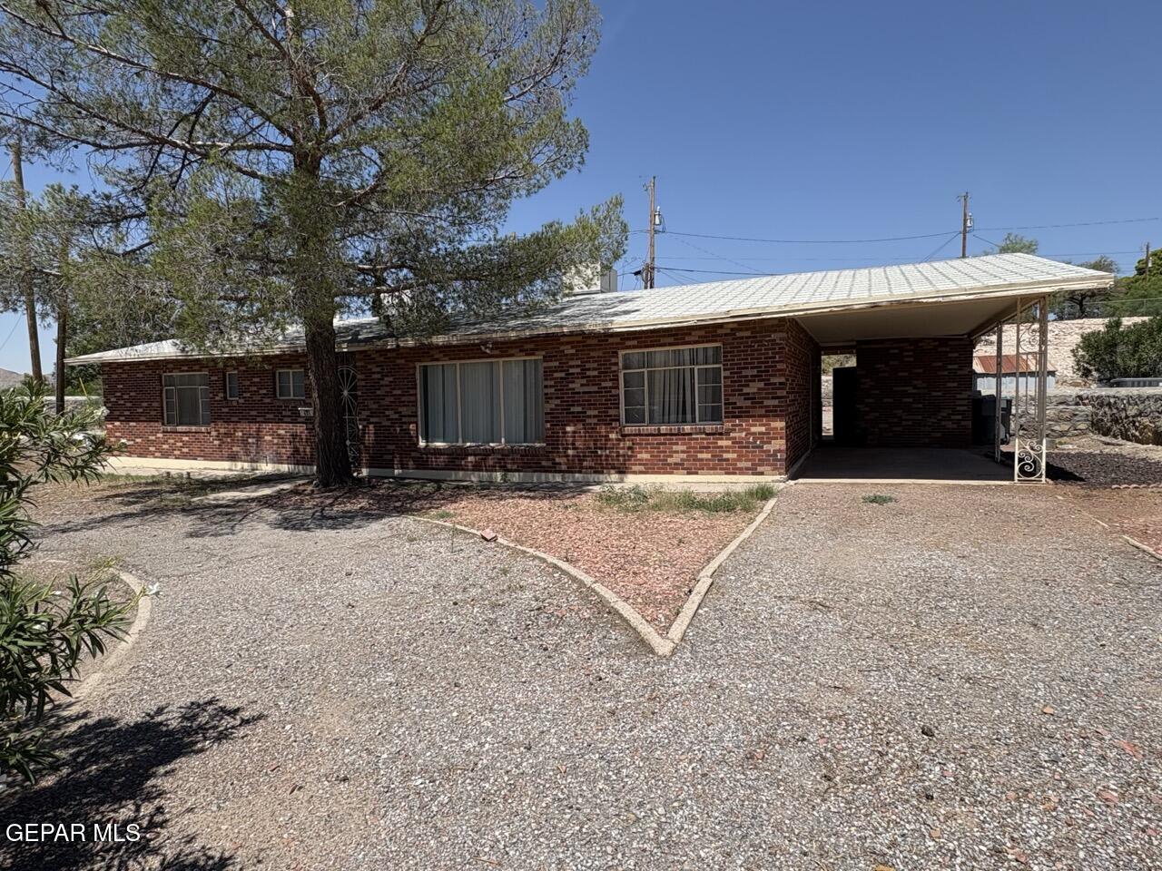 601 Alethea Park Drive Property Photo 1