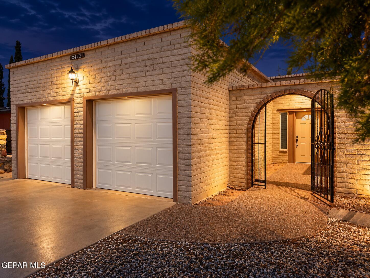 2412 Red Sails Drive Property Photo 1