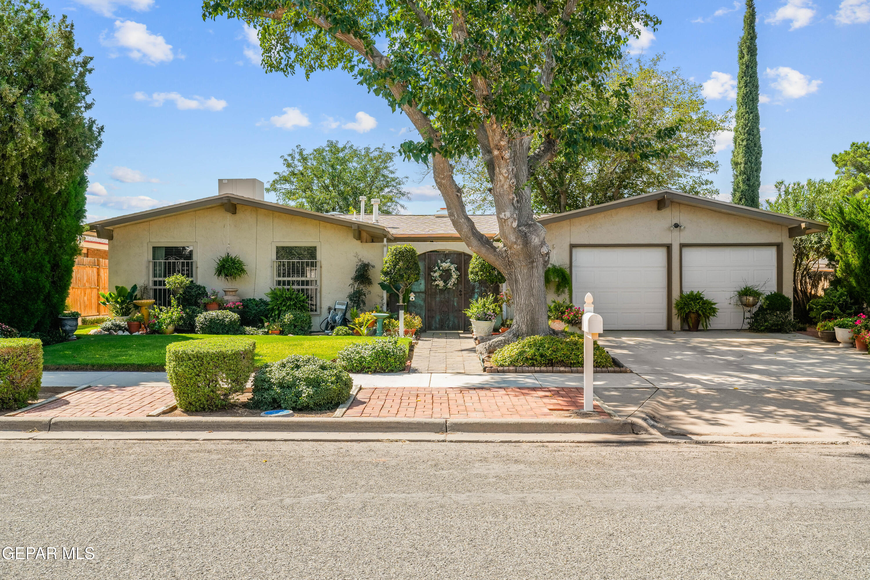 10804 Frazier Court Property Photo 1