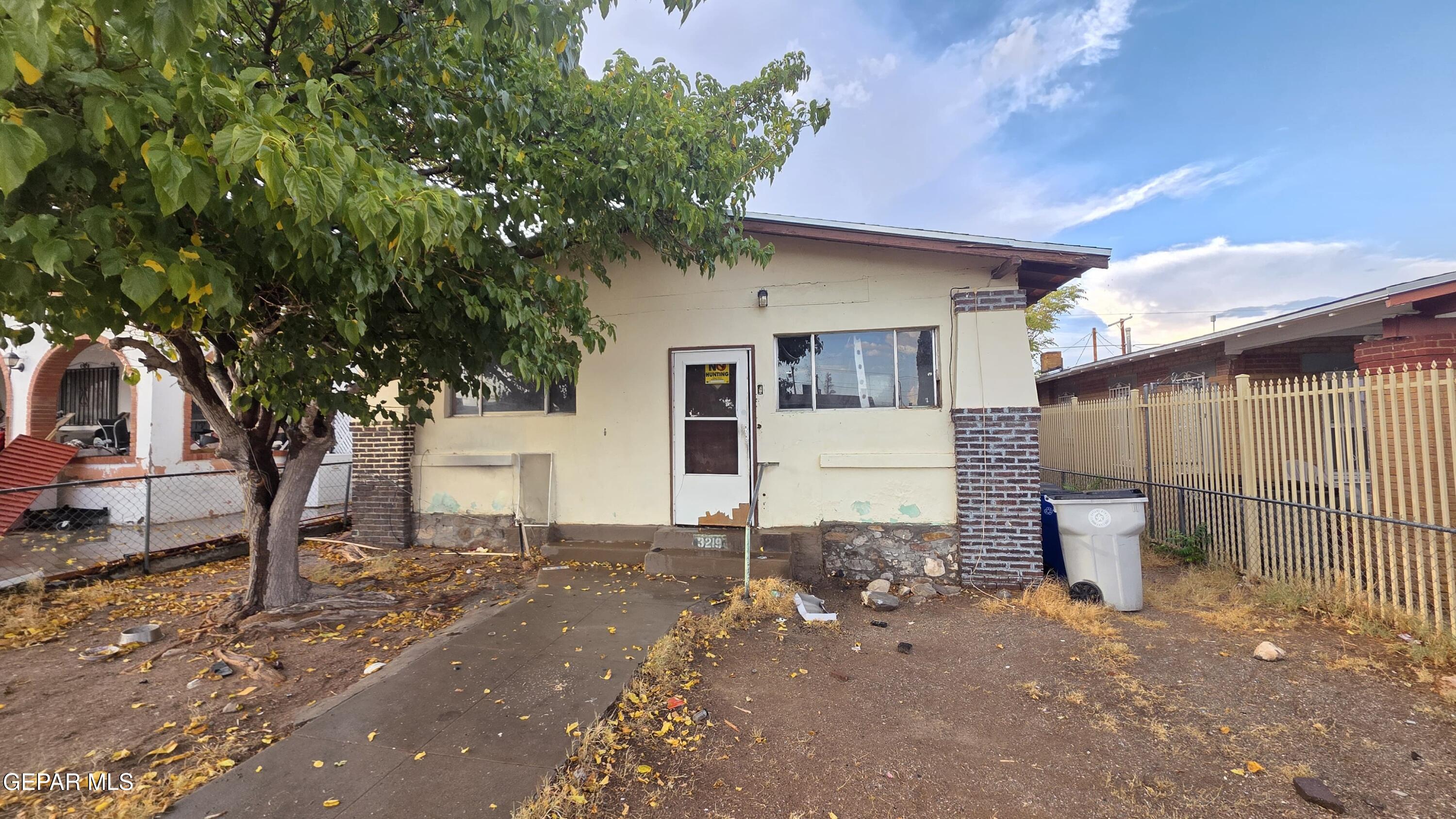3219 Mountain Avenue Property Photo 1
