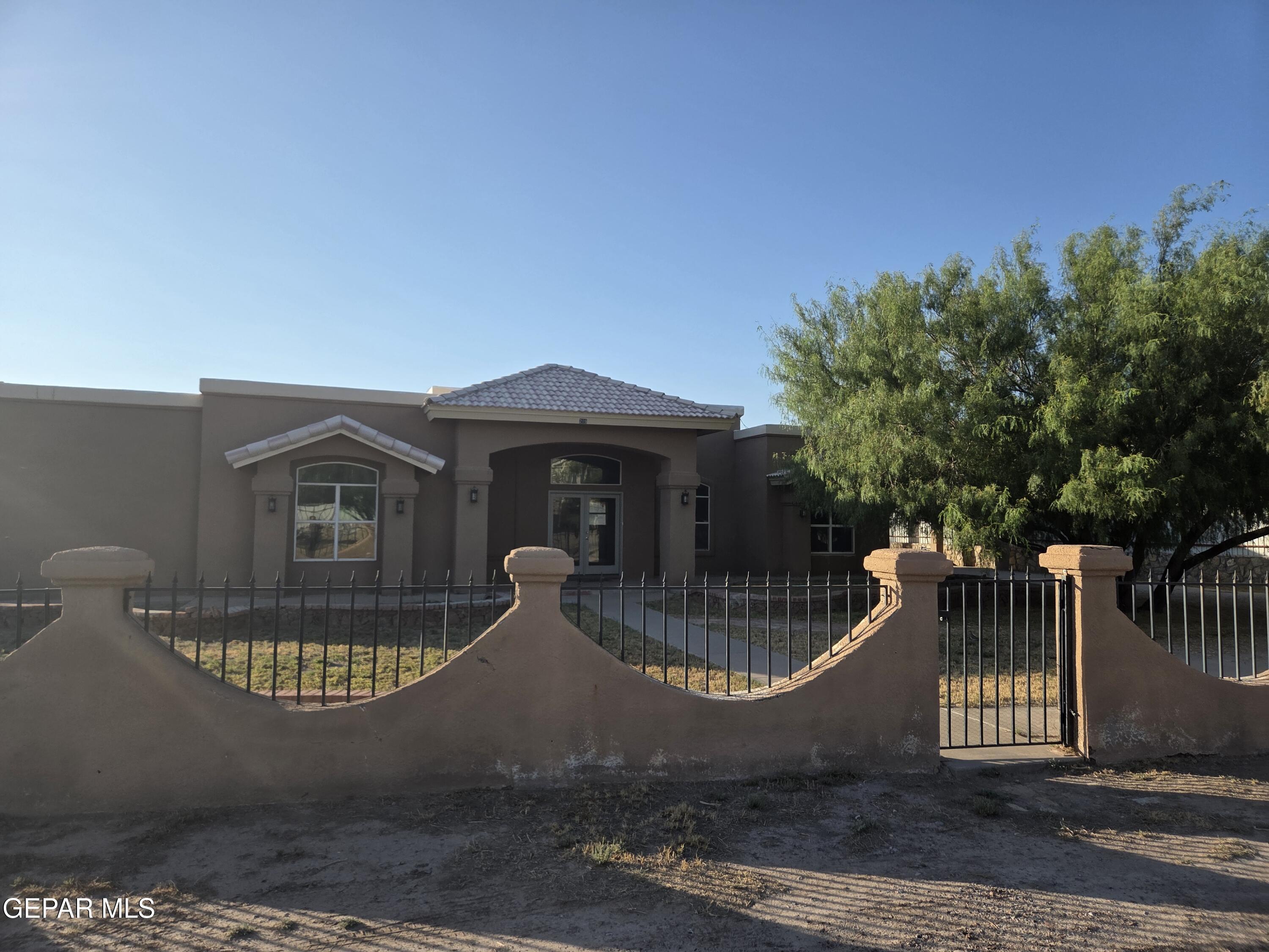 209 Williams Street Property Photo 1