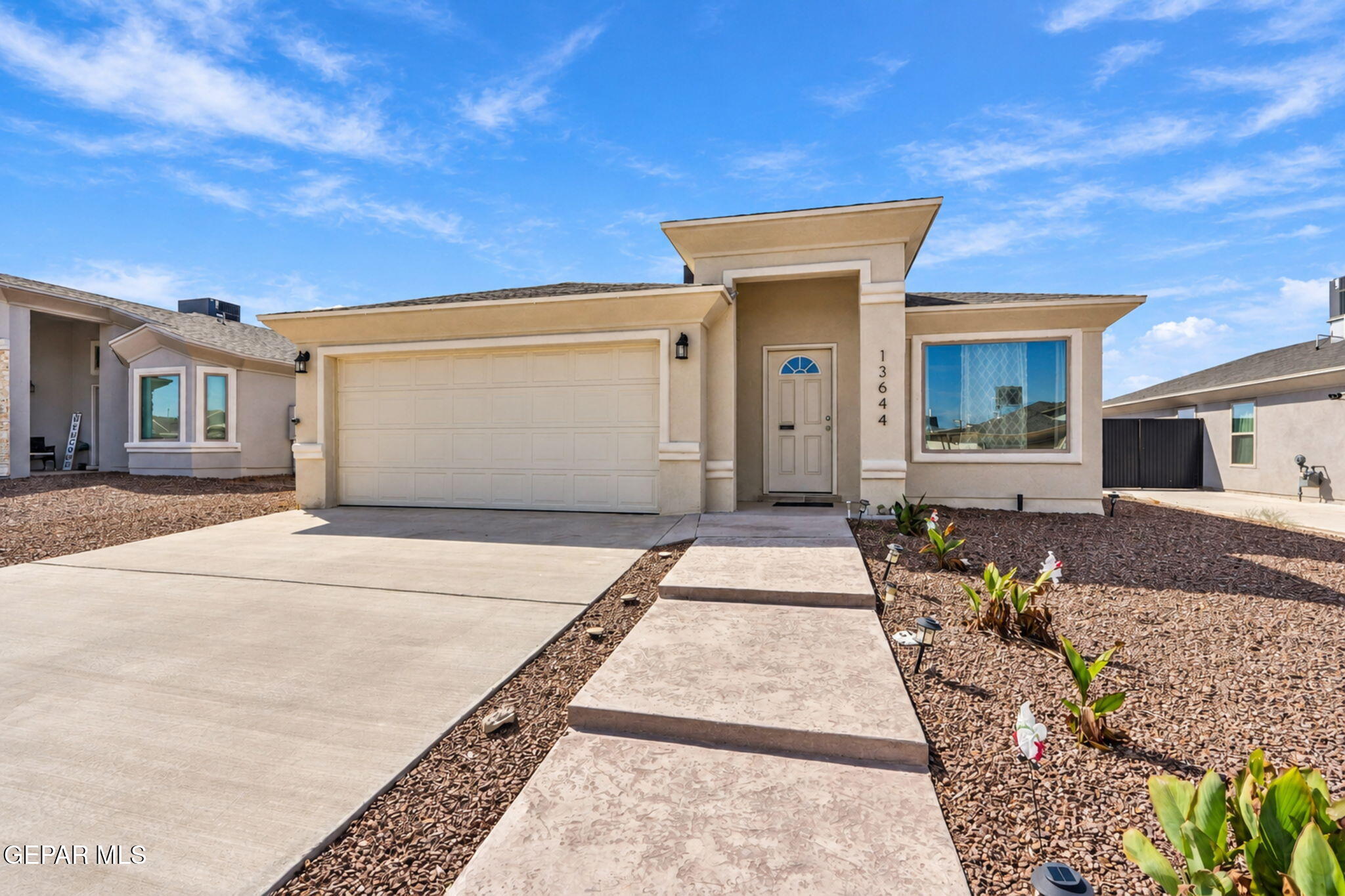 13644 Lago Vista Avenue Property Photo 1