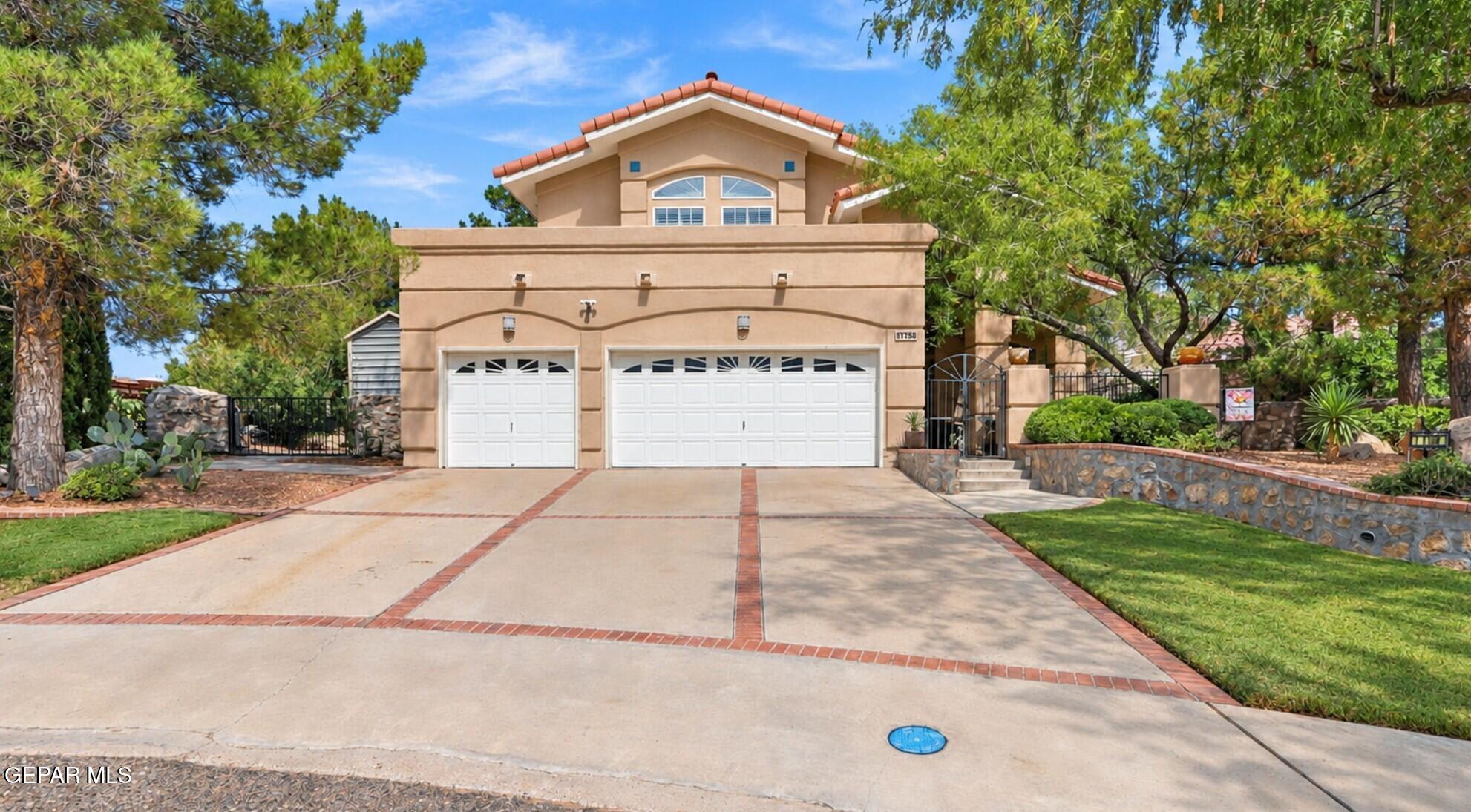 1158 Pine Ridge Way Property Photo 1