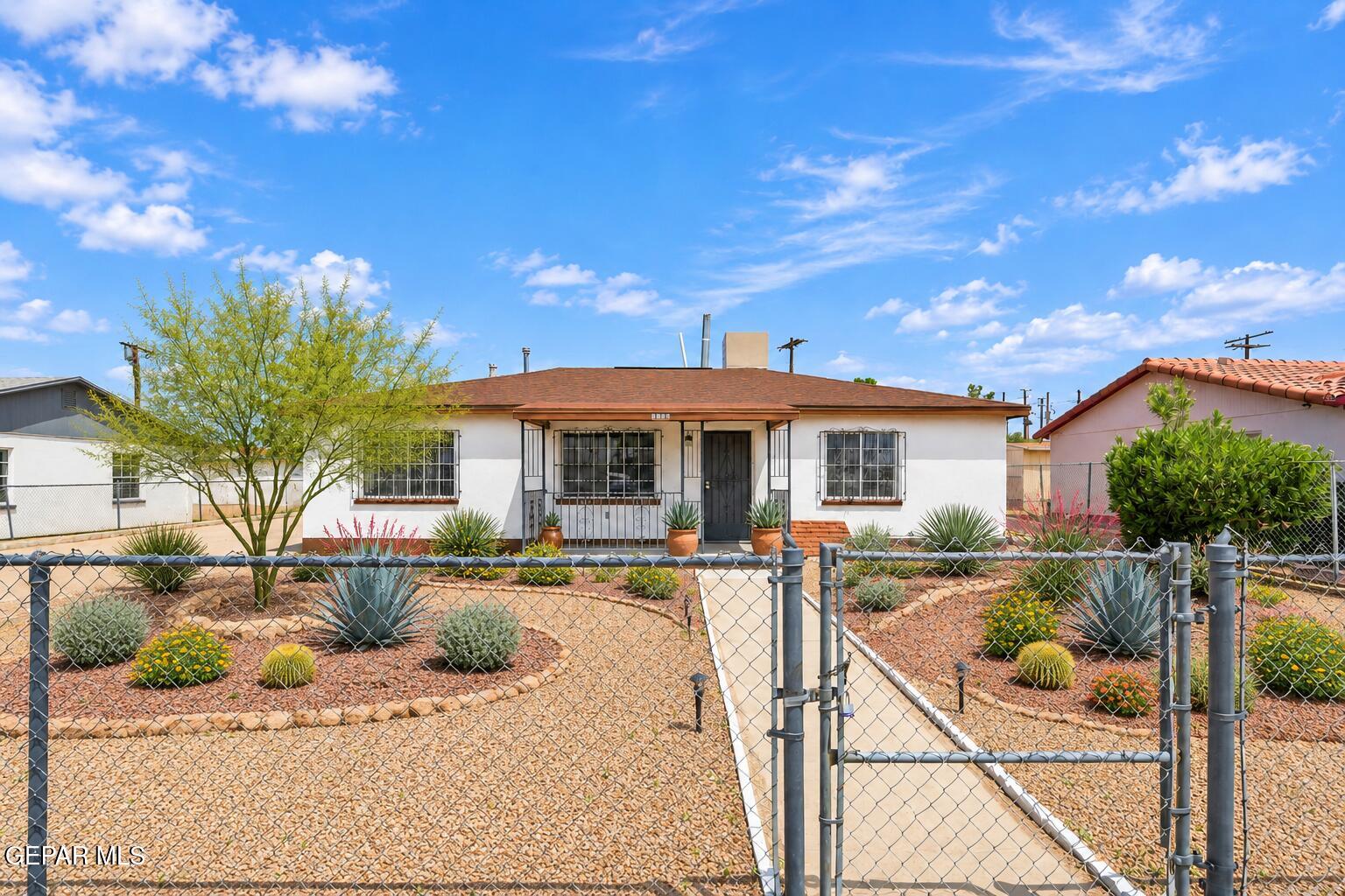 7609 Mazatlan Drive Property Photo 1