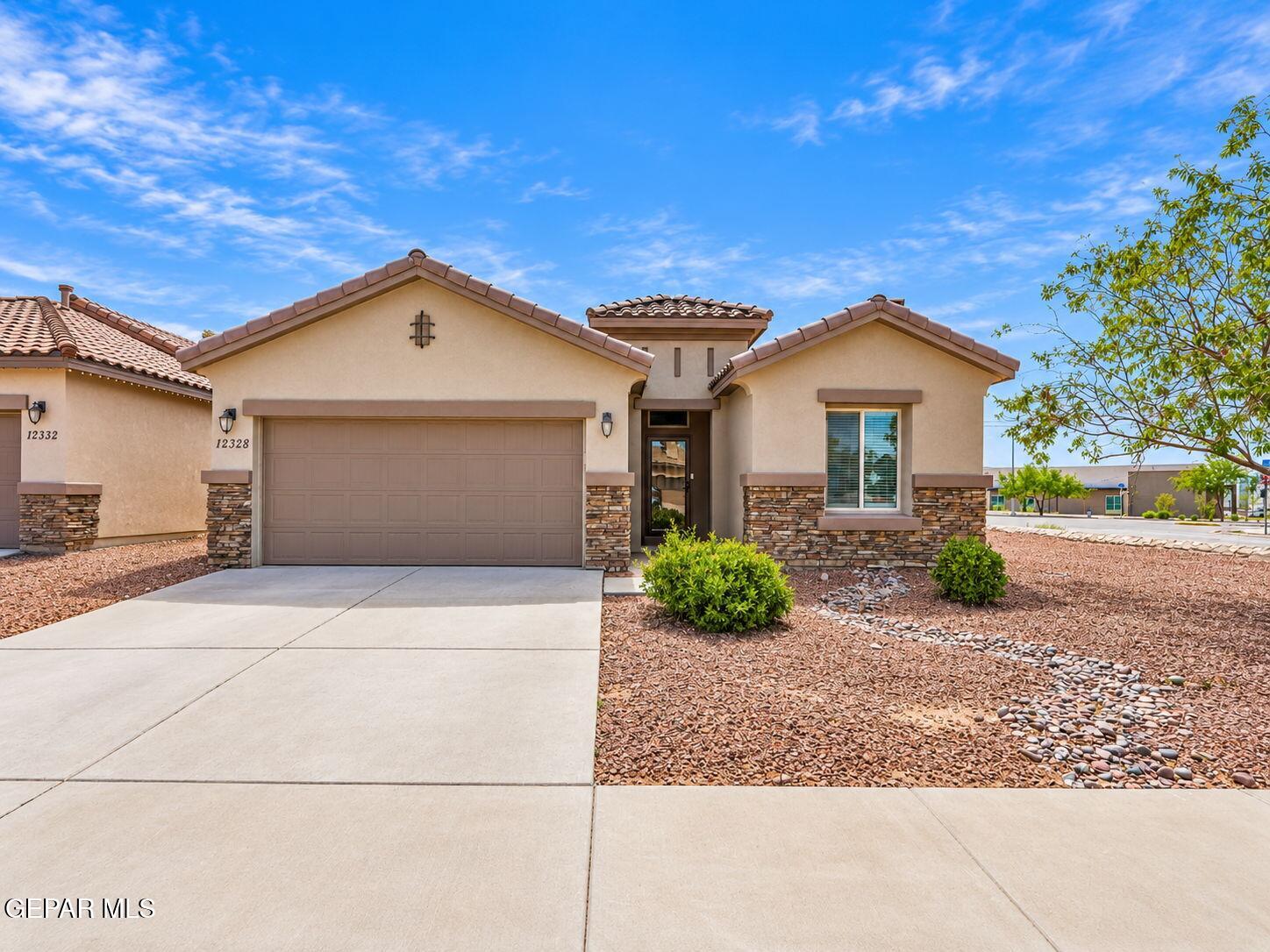 12328 Joe Gomez Property Photo 1