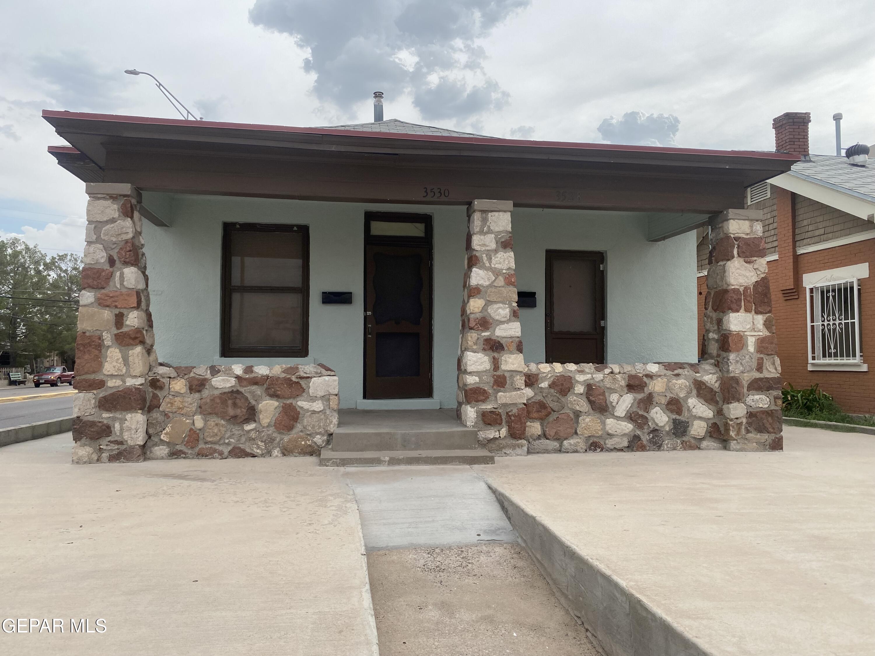 3530 Tularosa Avenue Property Photo 1