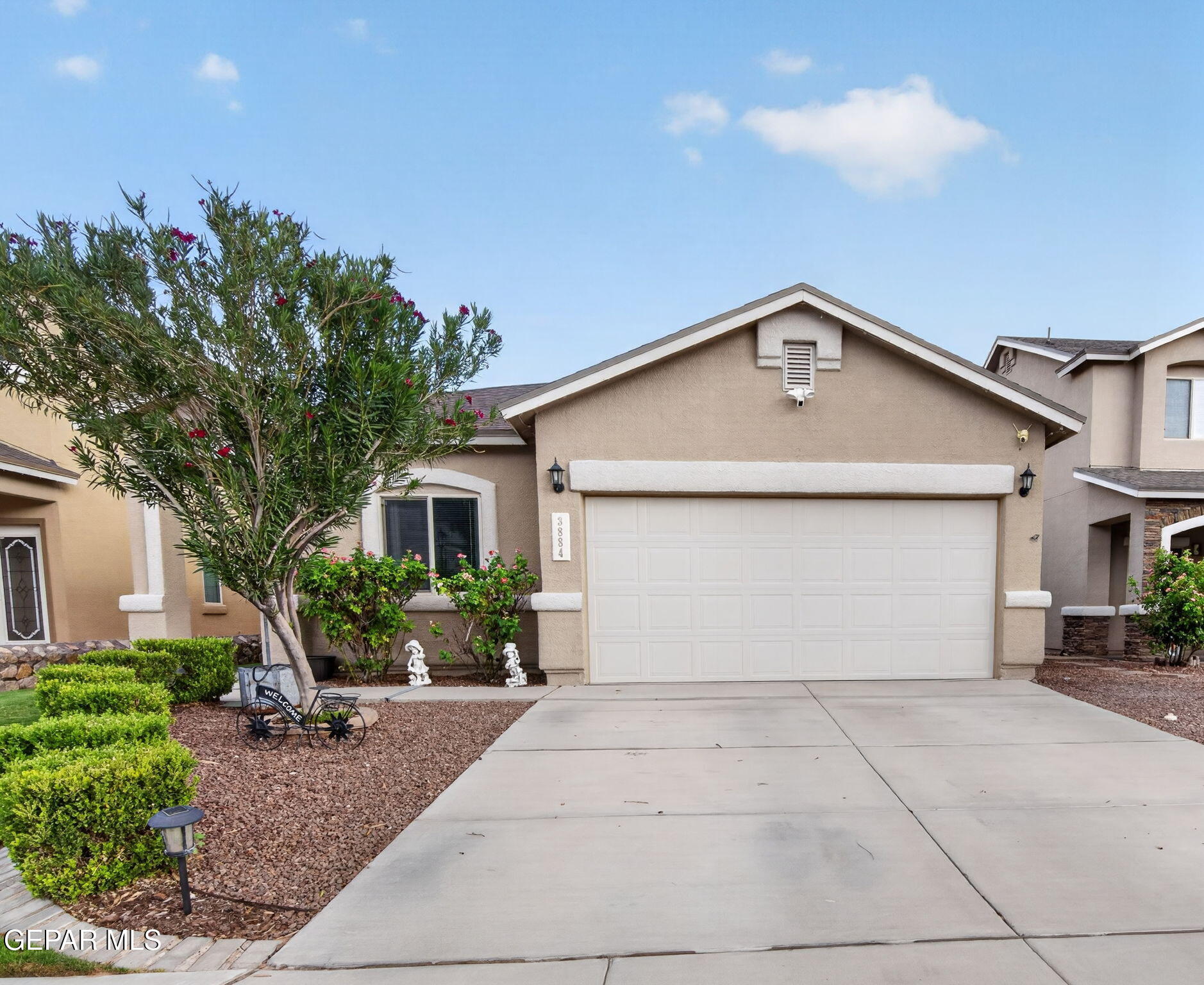 3884 Loma Brisa Drive Property Photo 1