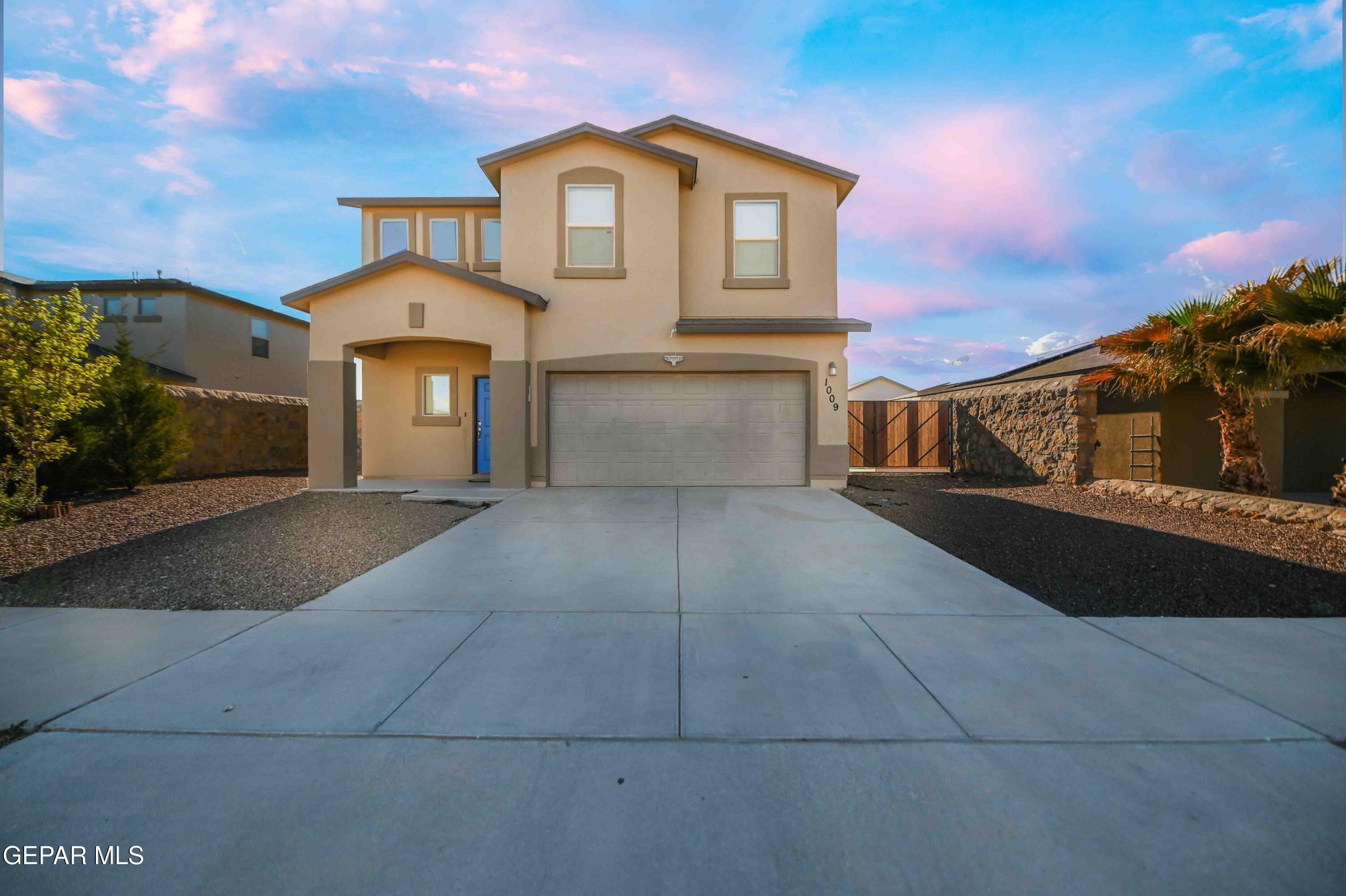 1009 Earthstar Place Property Photo 1