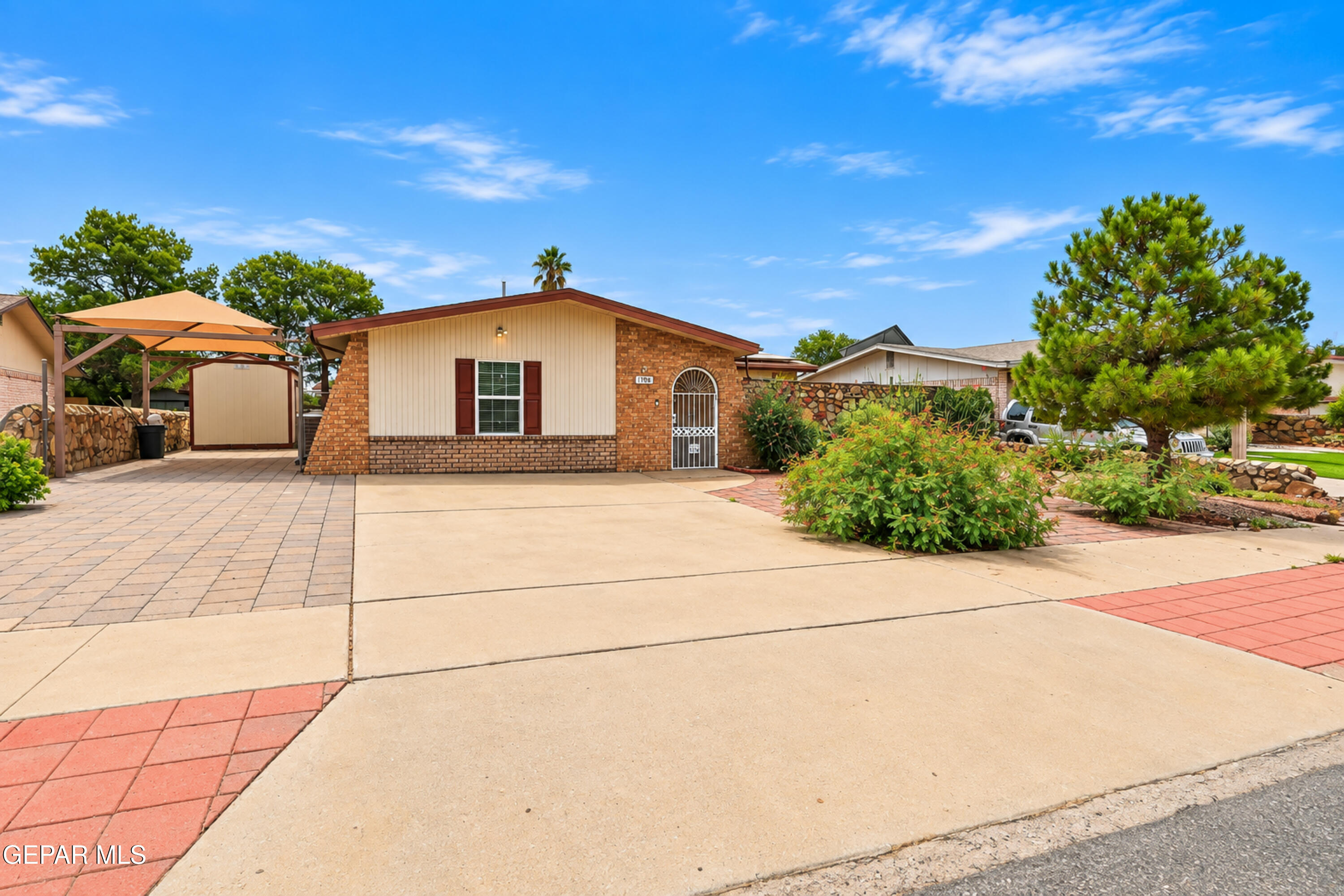 1708 Dean Martin Drive Property Photo 1
