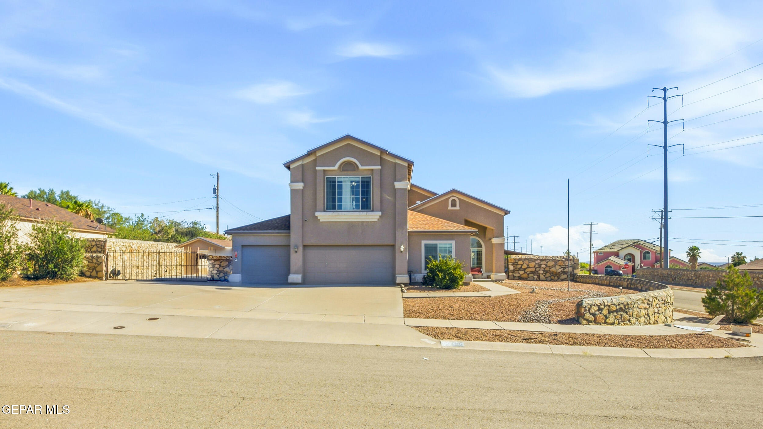 500 Gina Vega Drive Property Photo 1