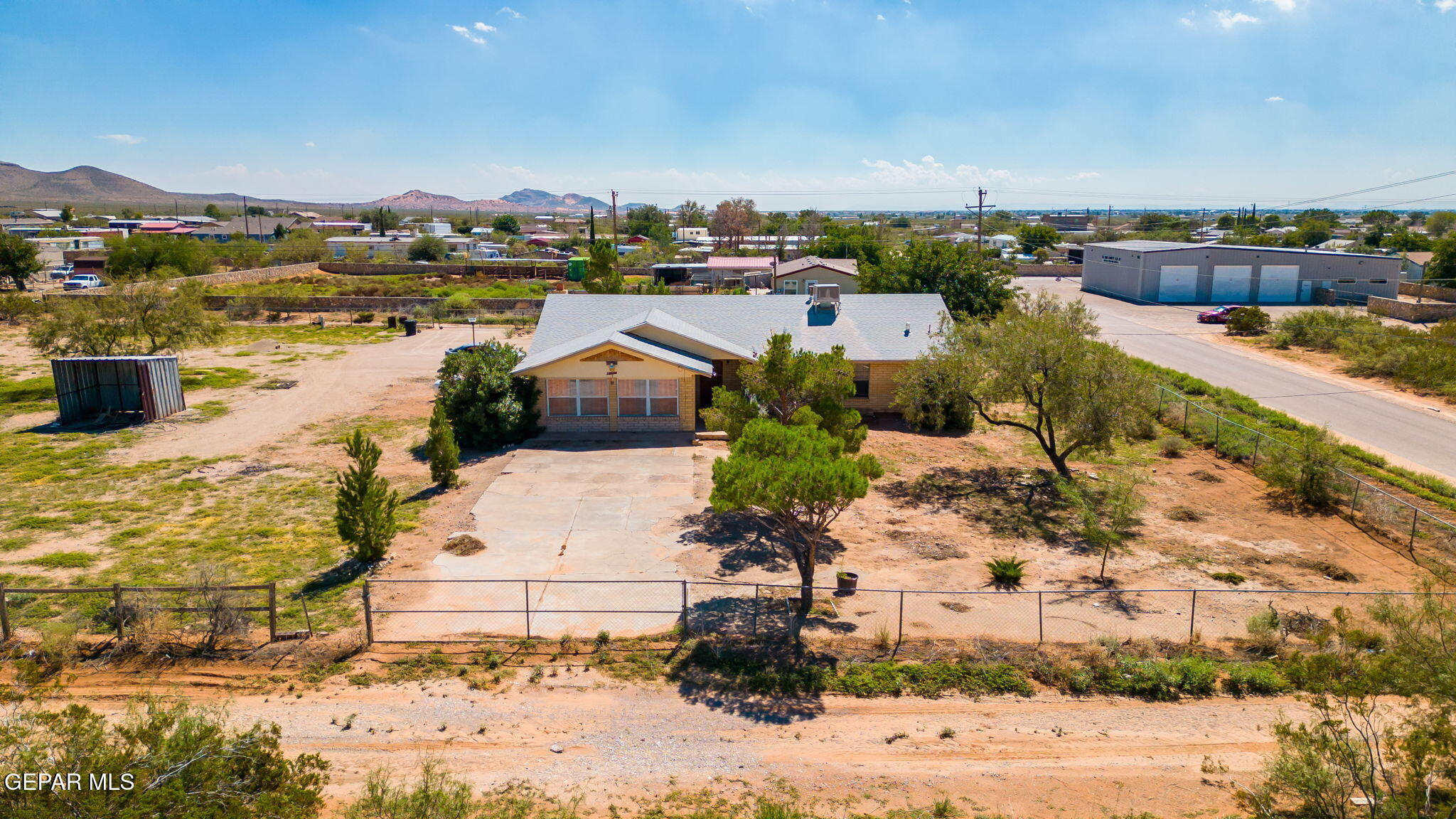 15964 Gay Lynn Road Property Photo 1