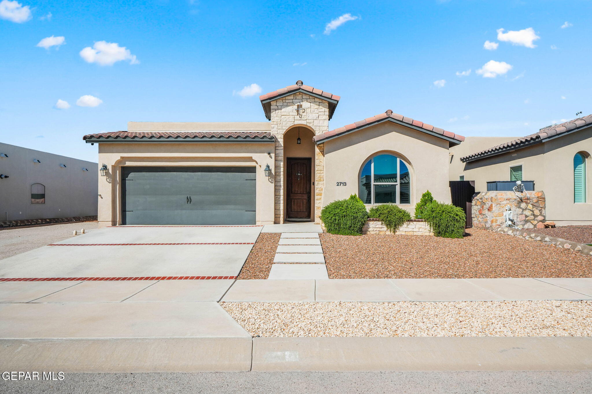 2713 Tierra Malaga Place Property Photo 1