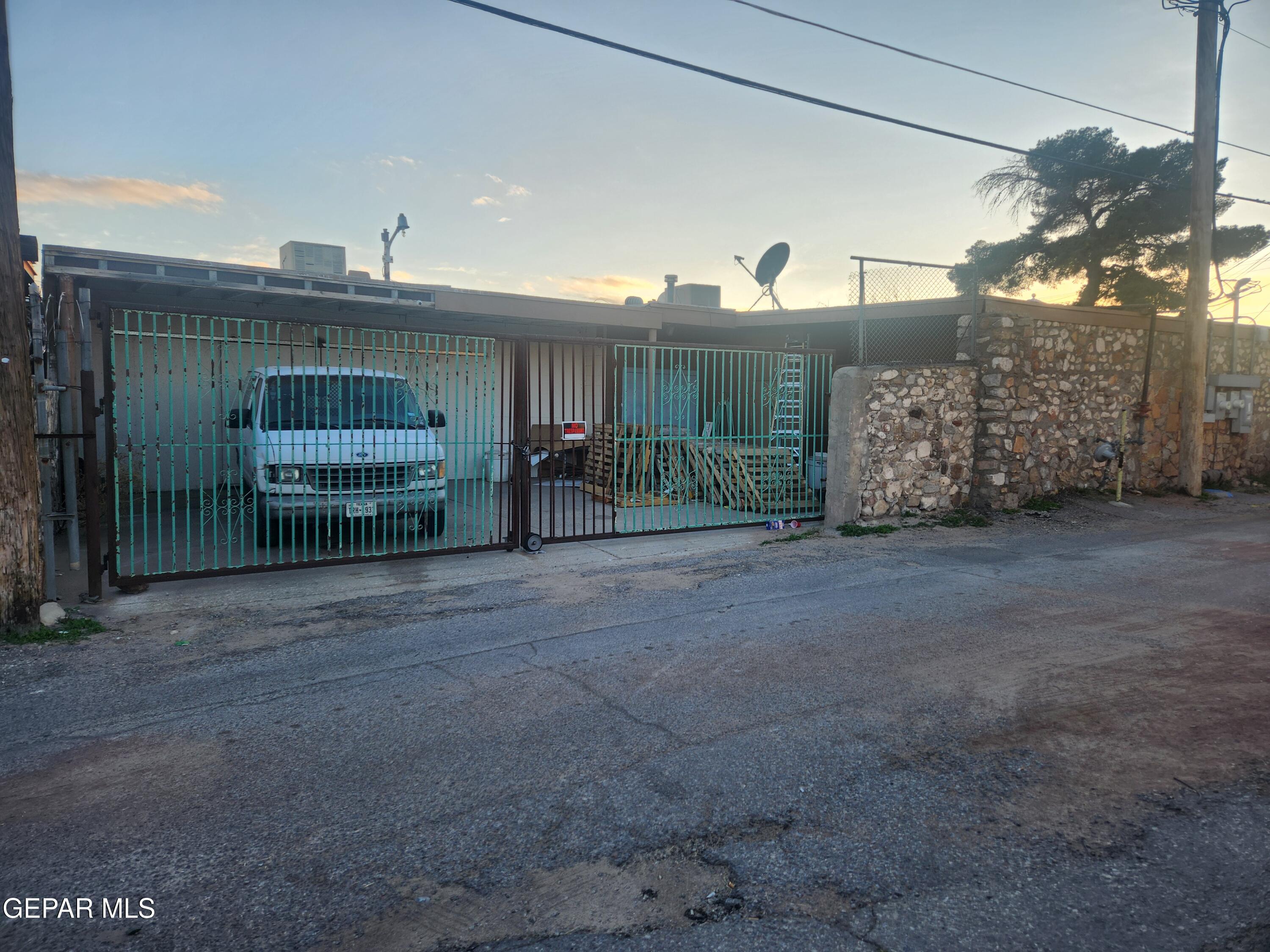3007 Montana Avenue Property Photo 26