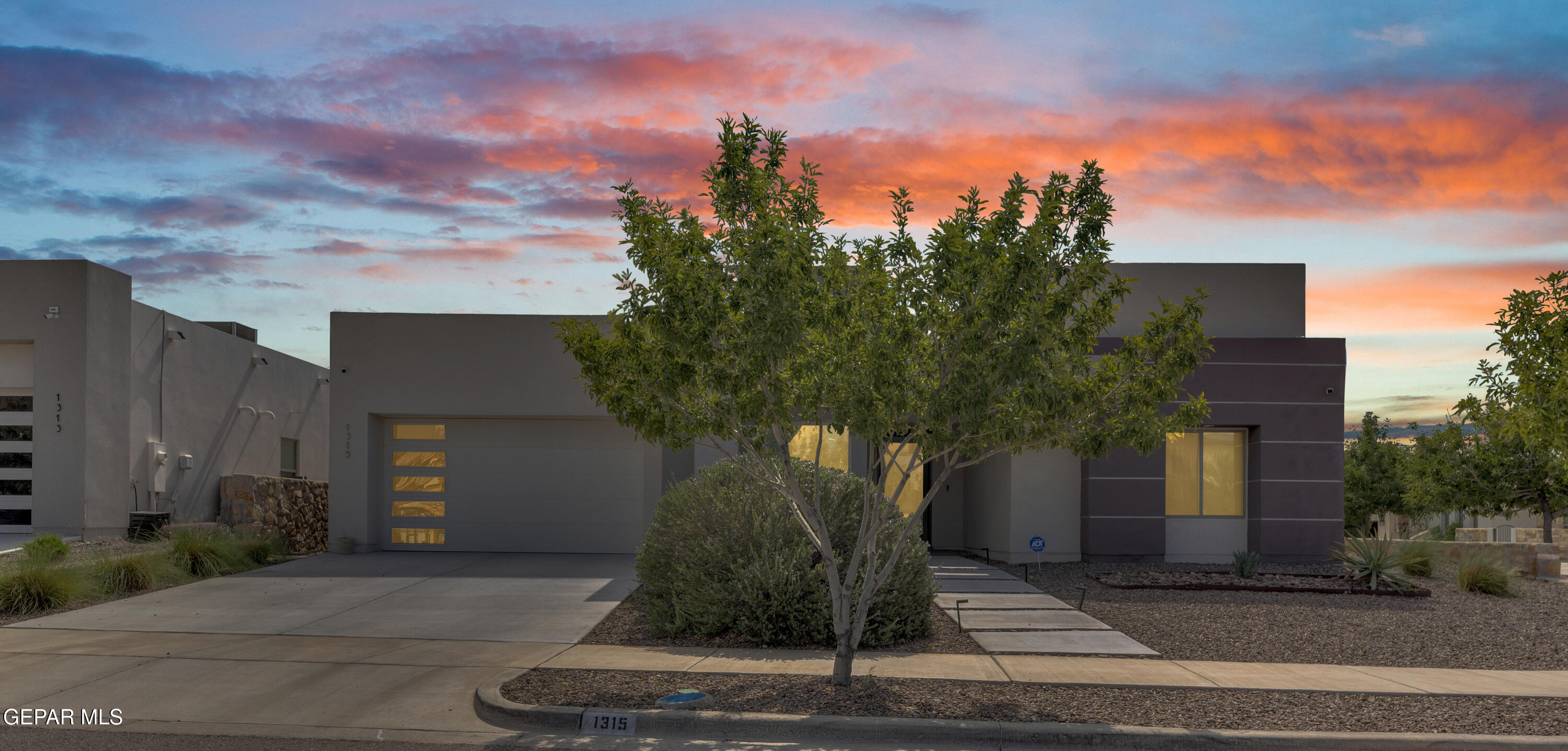 1315 Desert Sky Place Property Photo 1