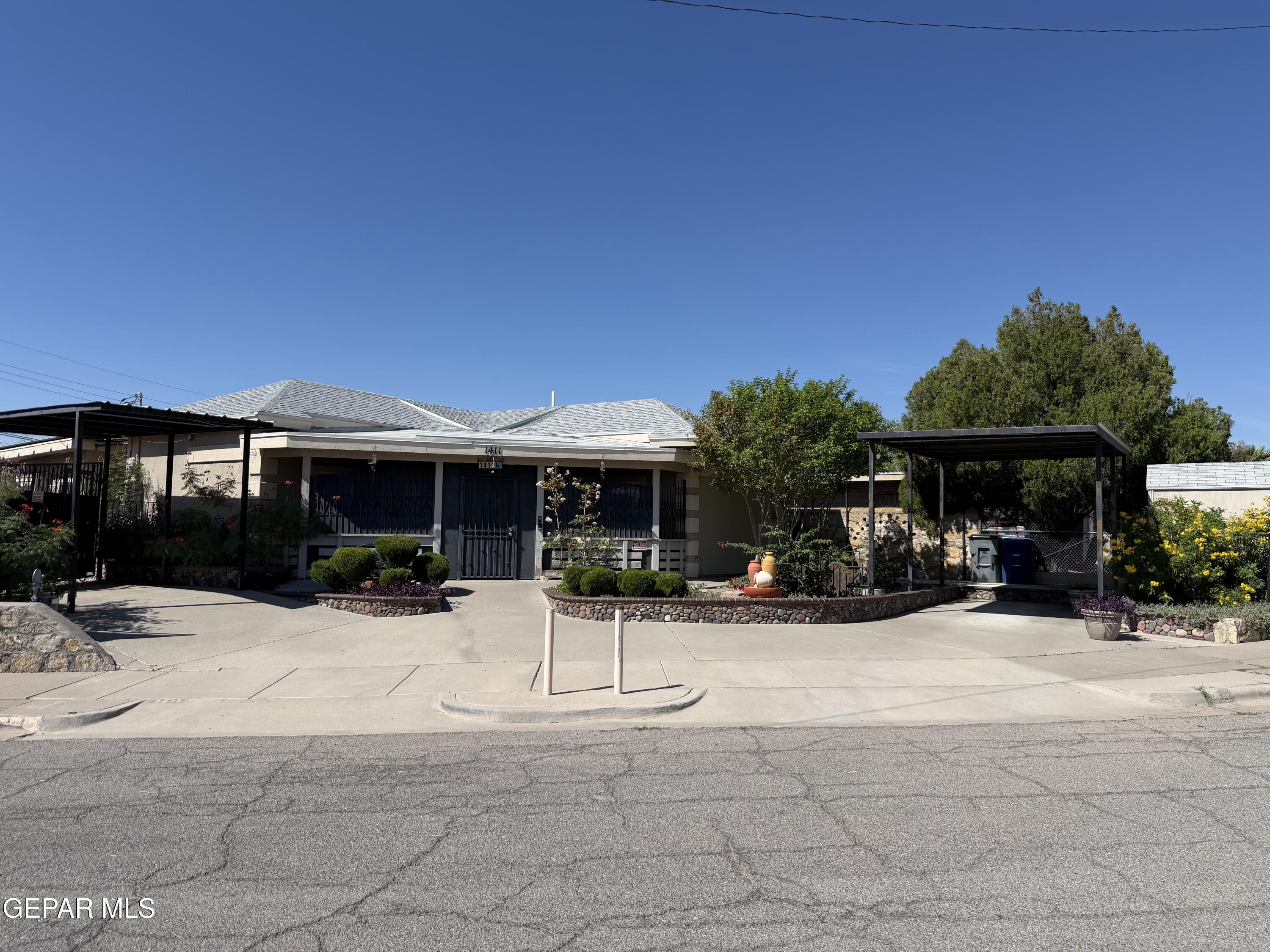 1411 Grissom Lane Property Photo 1