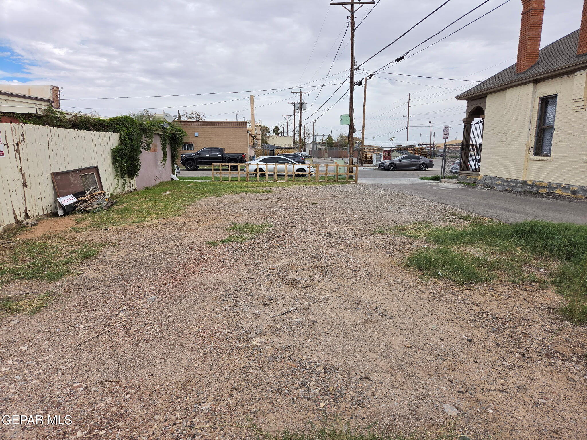 109 Hills Street Property Photo 3