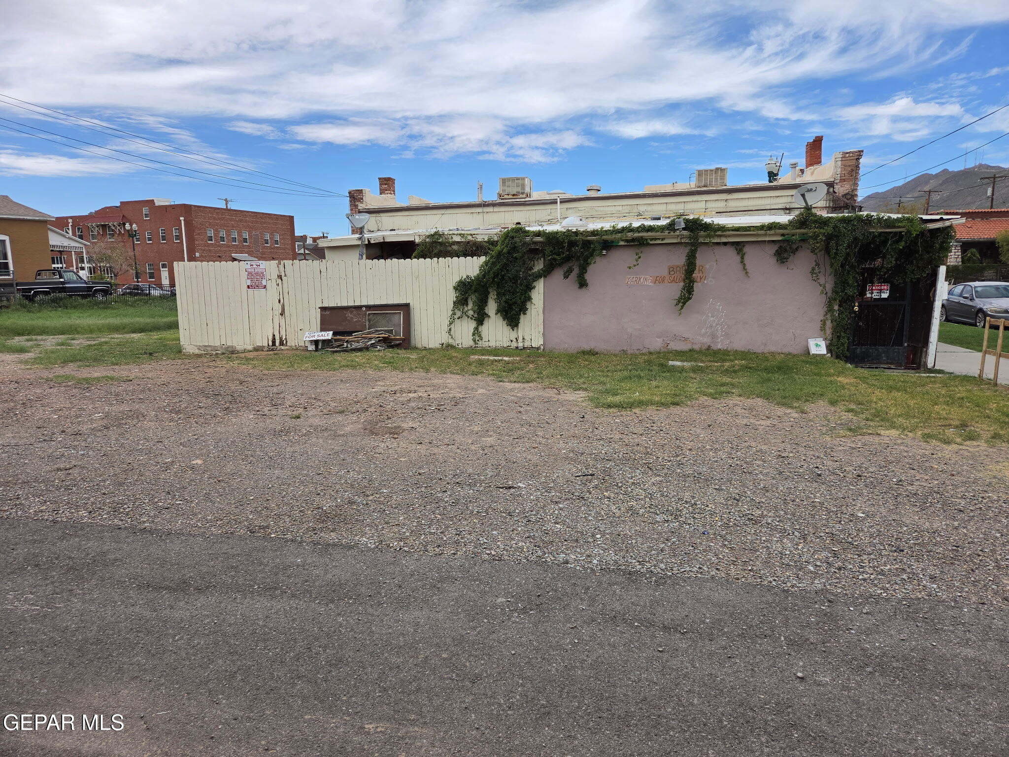109 Hills Street Property Photo 6