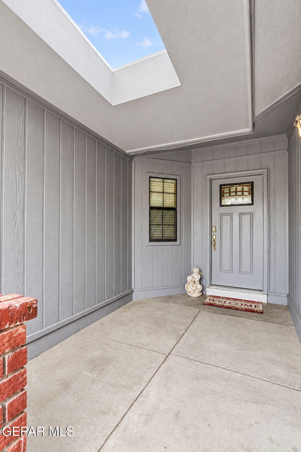 7136 Oval Rock Drive Property Photo 1