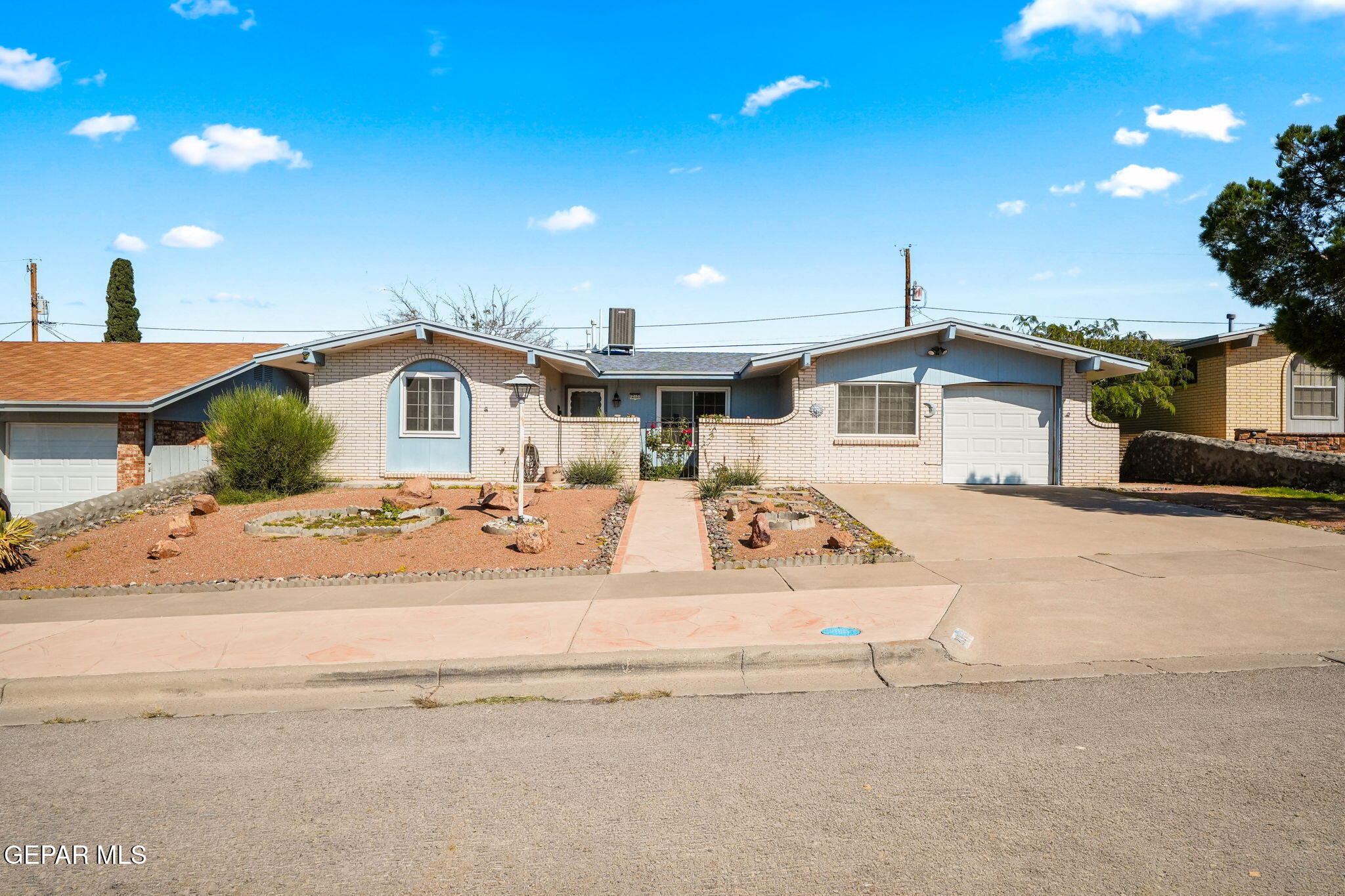 213 Rio Tinto Drive Property Photo 1