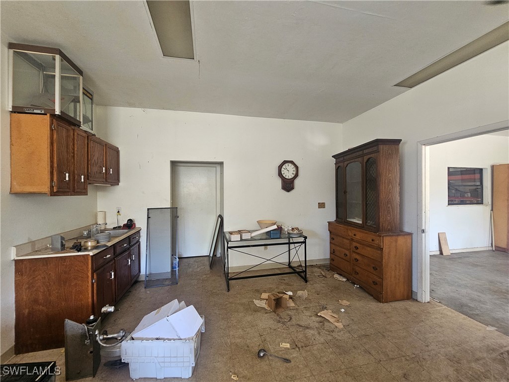 6830 Buckingham Rd Property Photo 13