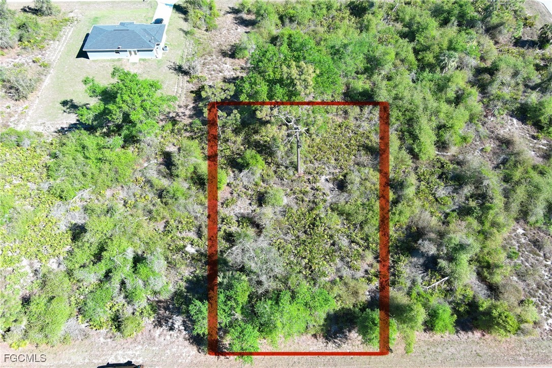 29242 Defiance Ave Property Photo 4